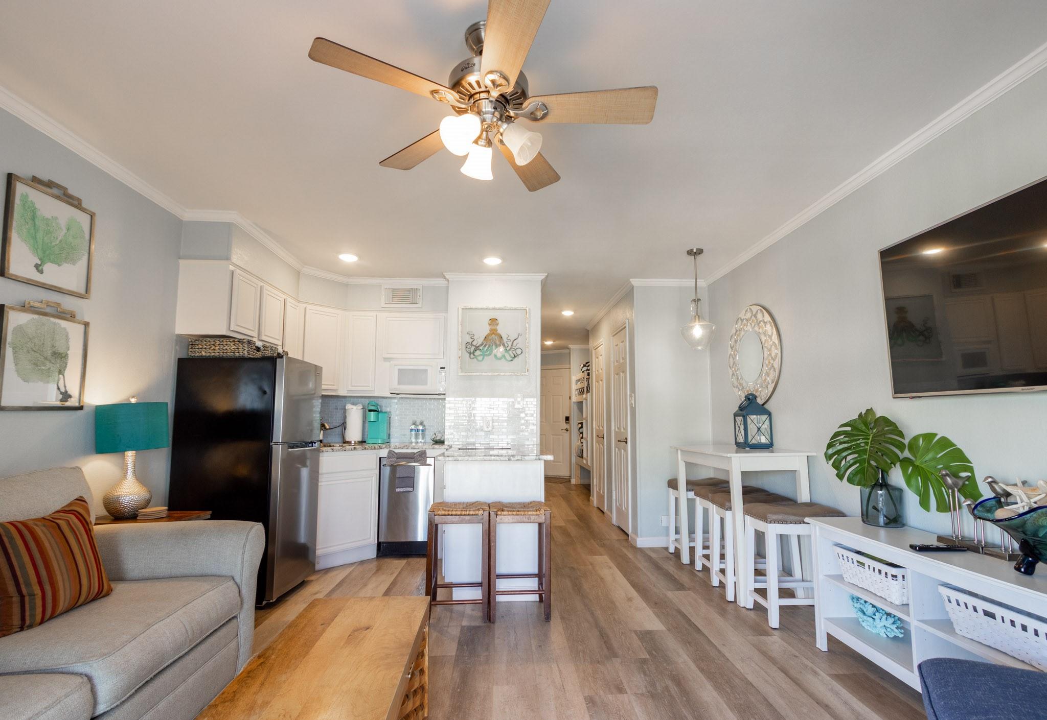 6102 Seawall Boulevard #212B — photo