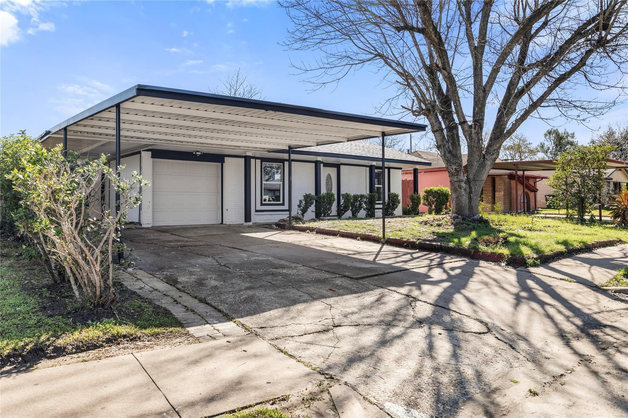 12611 S Coast Drive — photo