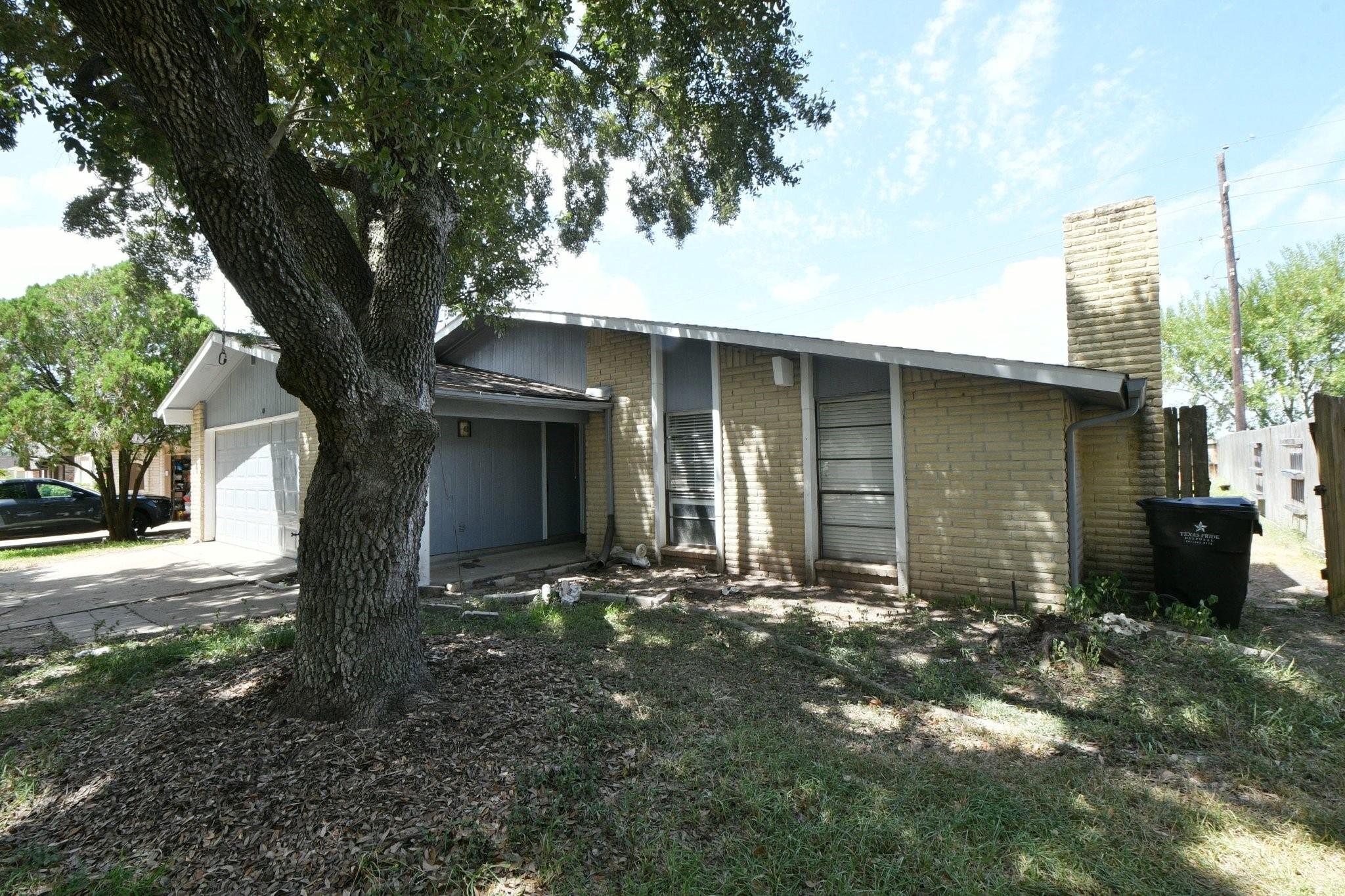 4935 Gretna Green Drive — photo
