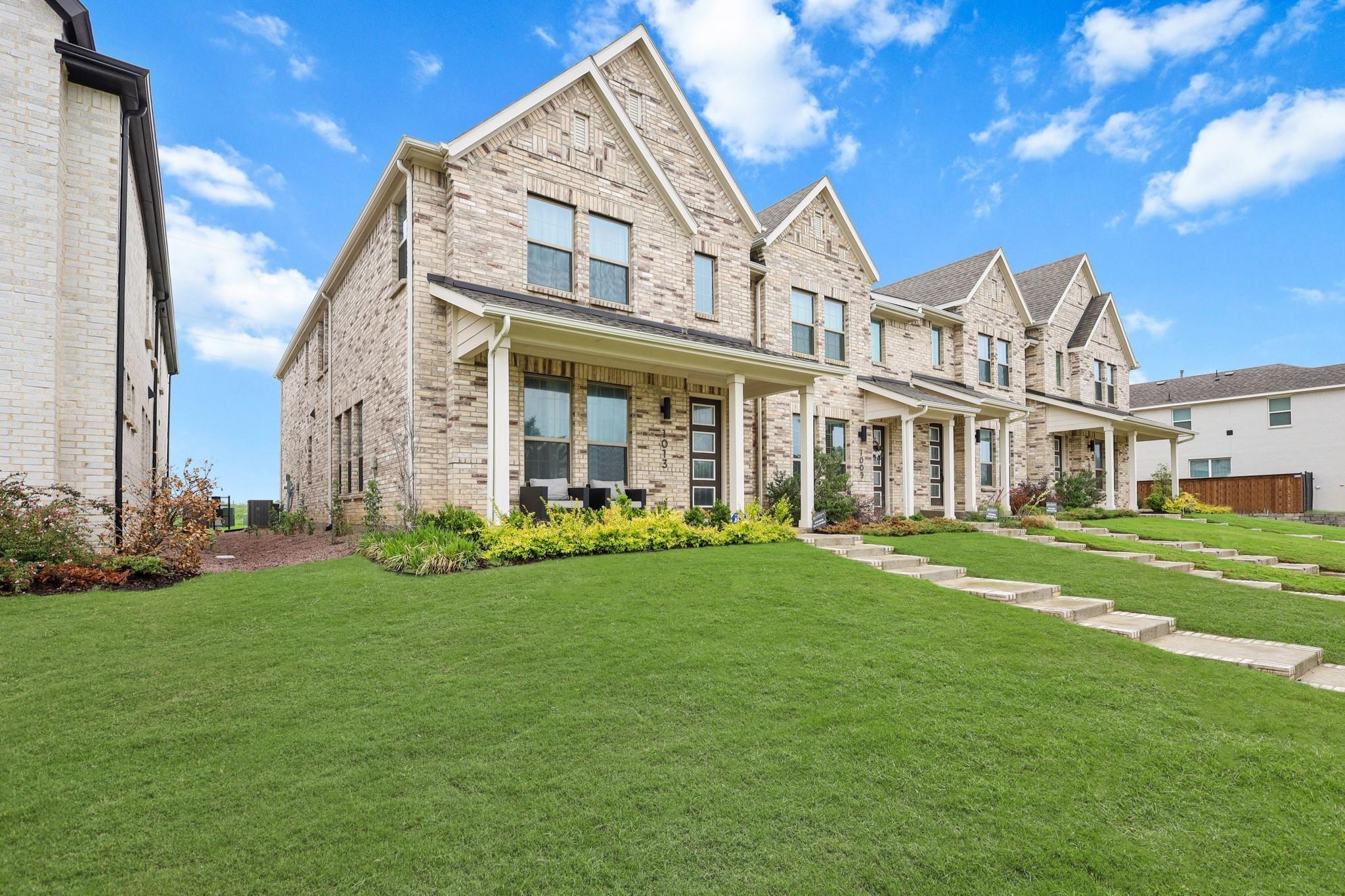 1013 Carnation Drive — photo
