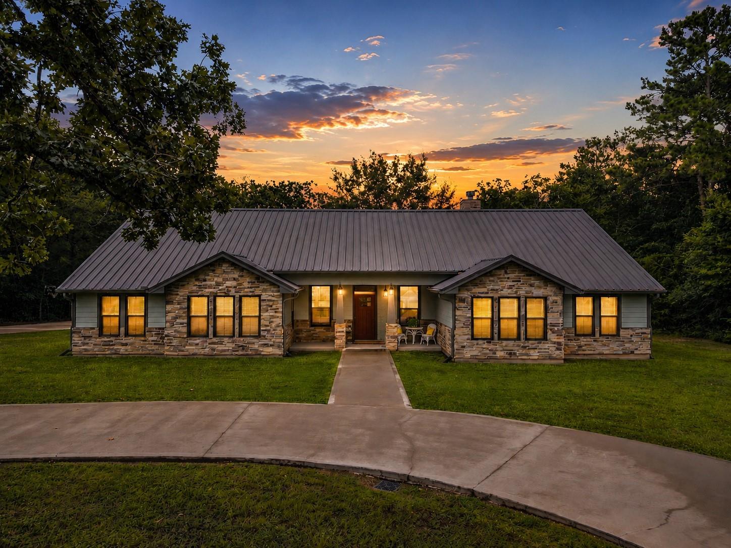 35 Rose Hill Court — photo