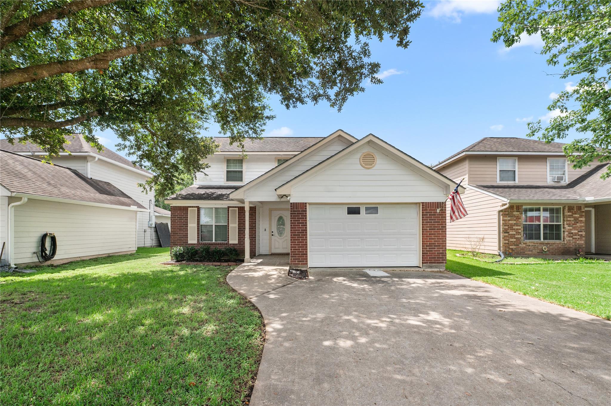 845 Clubside Drive — photo