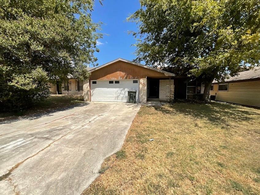 2101 Corona Drive — photo