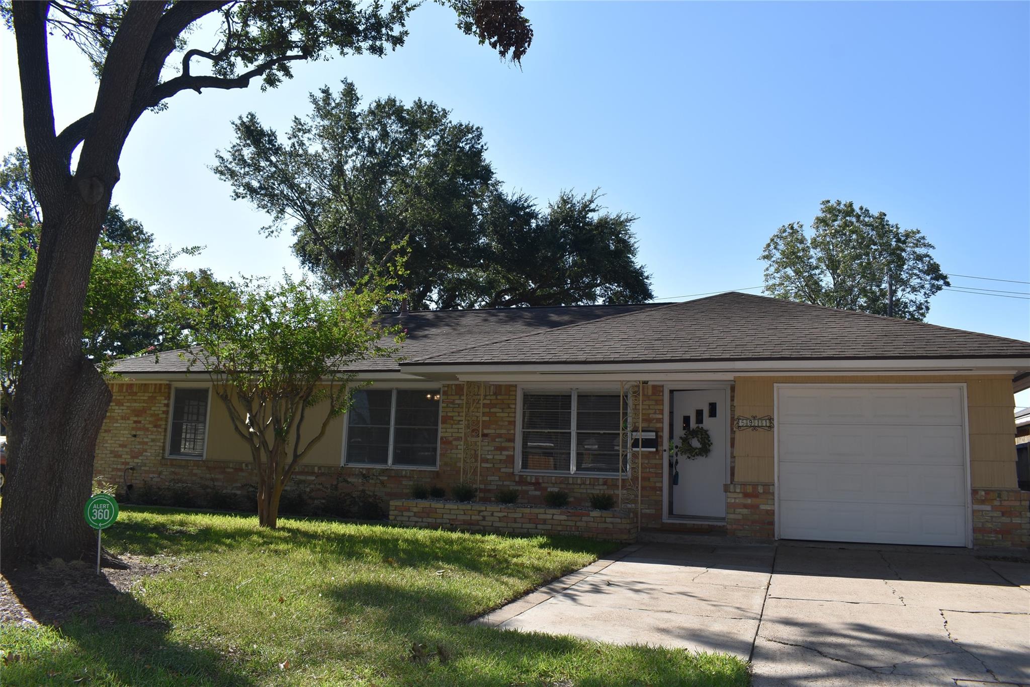 5911 Hornwood Drive — photo