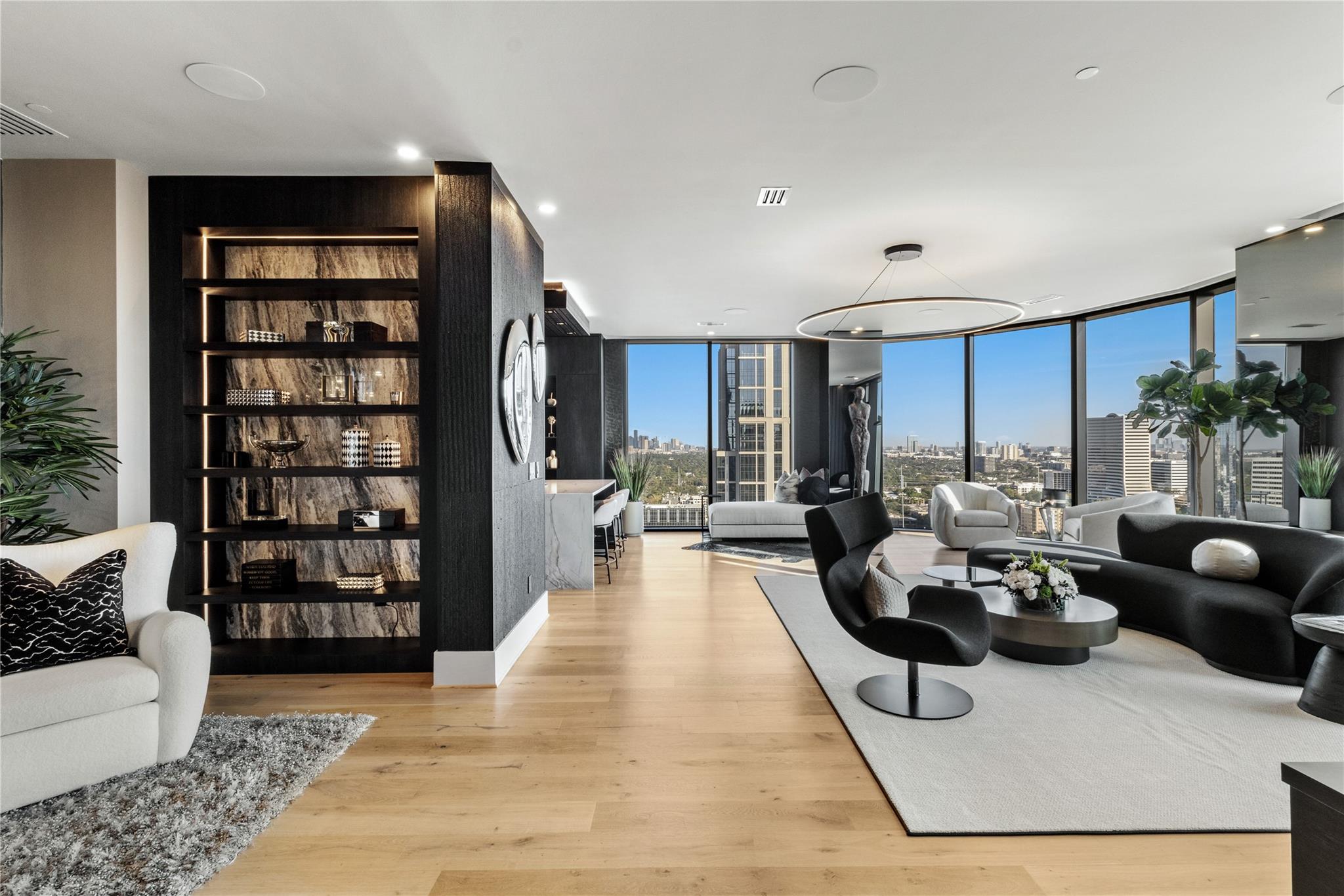 1409 Post Oak Boulevard #2301 — photo