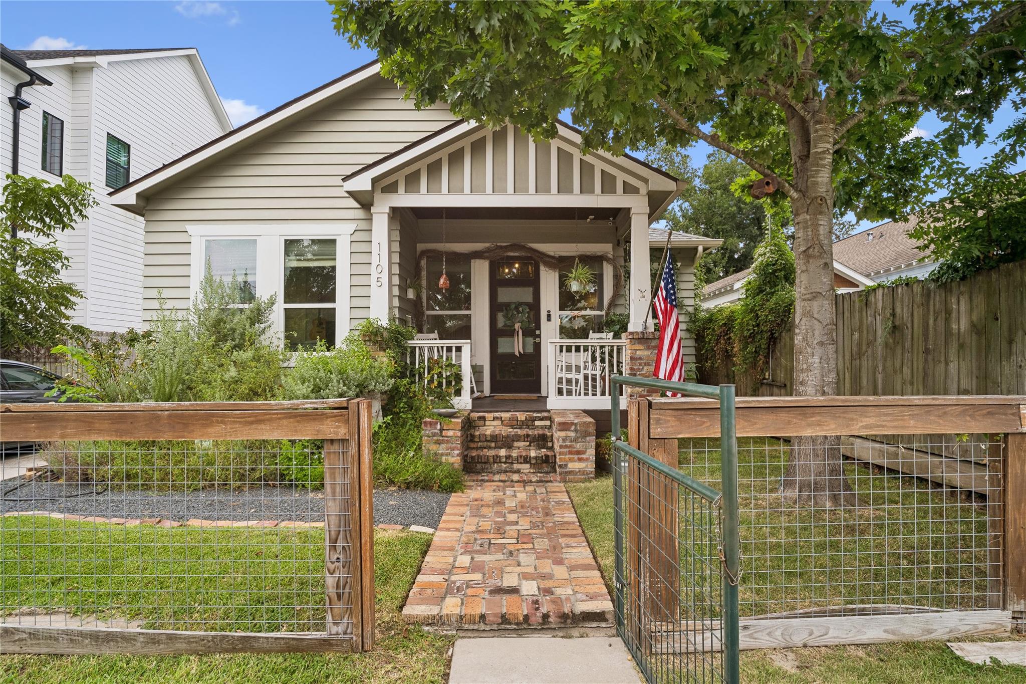 1105 Tabor Street — photo
