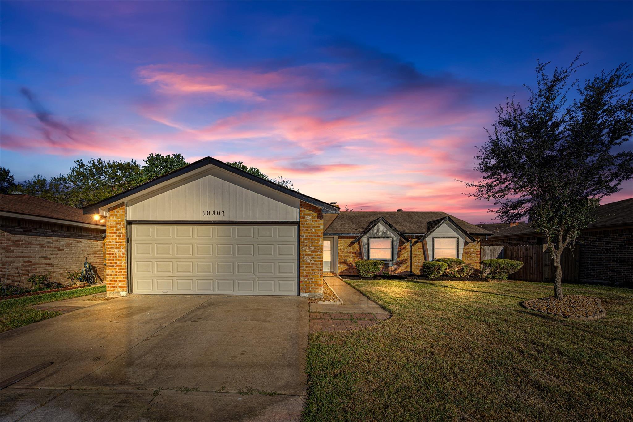10407 Townhall Lane — photo
