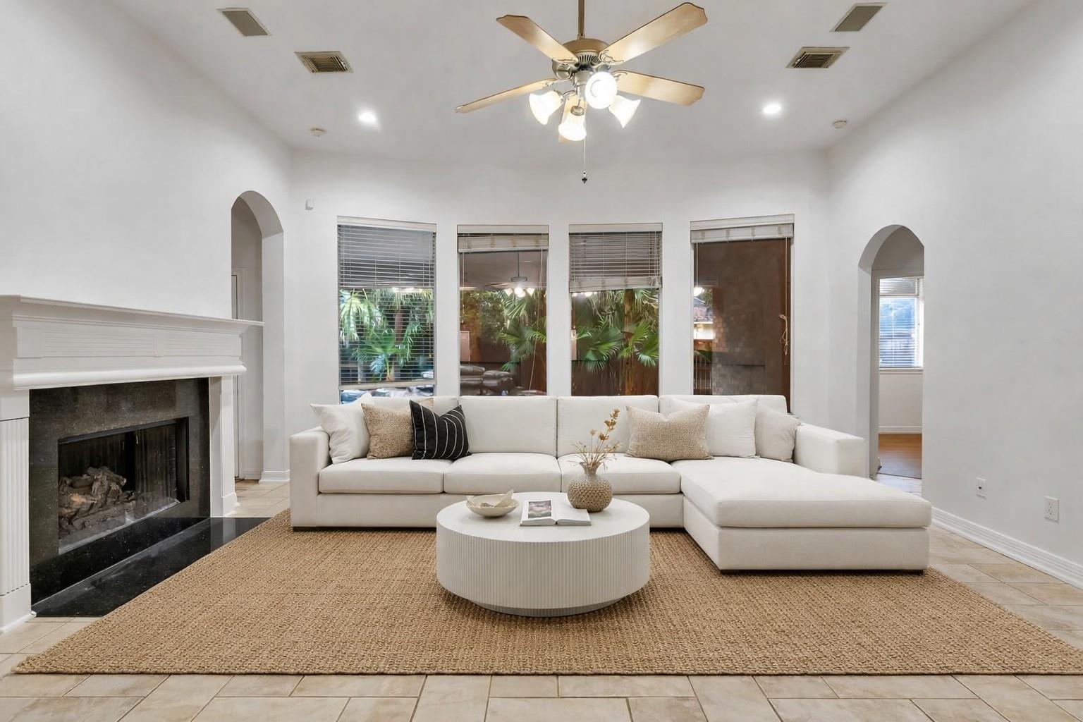 1211 Sterling Court — photo