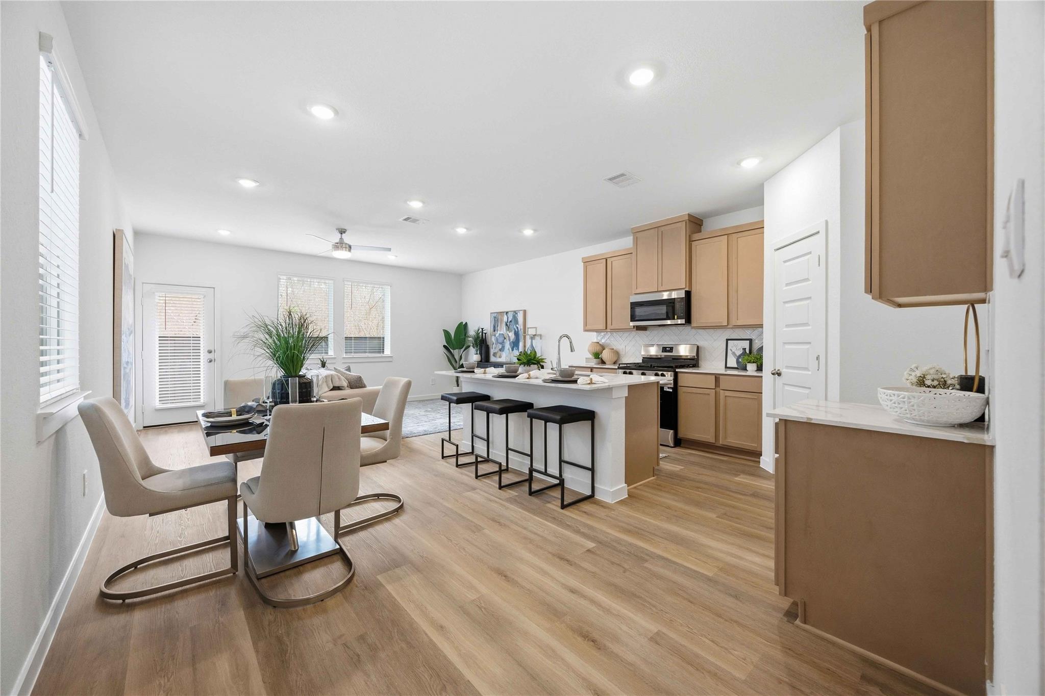1072 Wheatley Oak Lane — photo