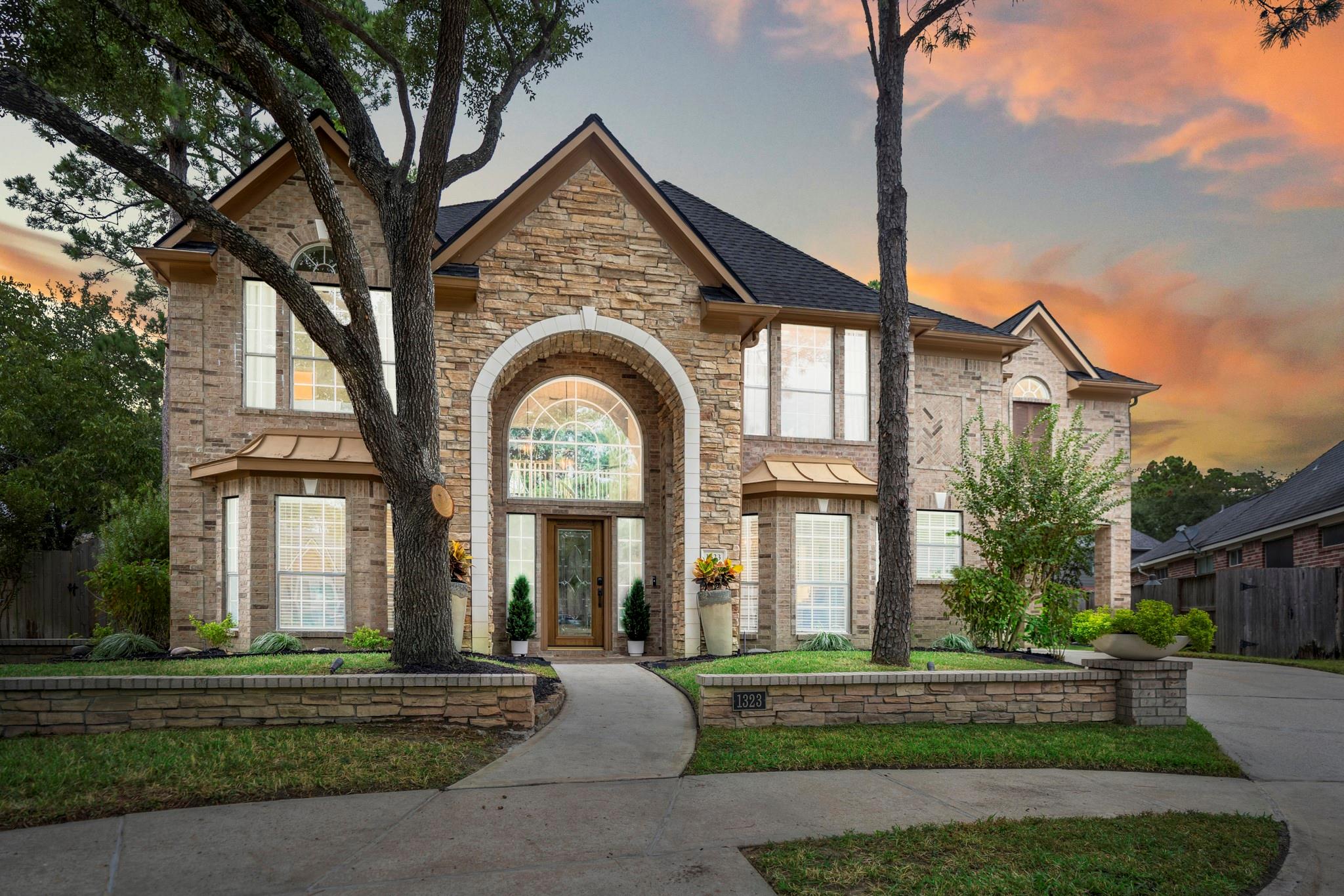 1323 Freshwater Bay Court — photo