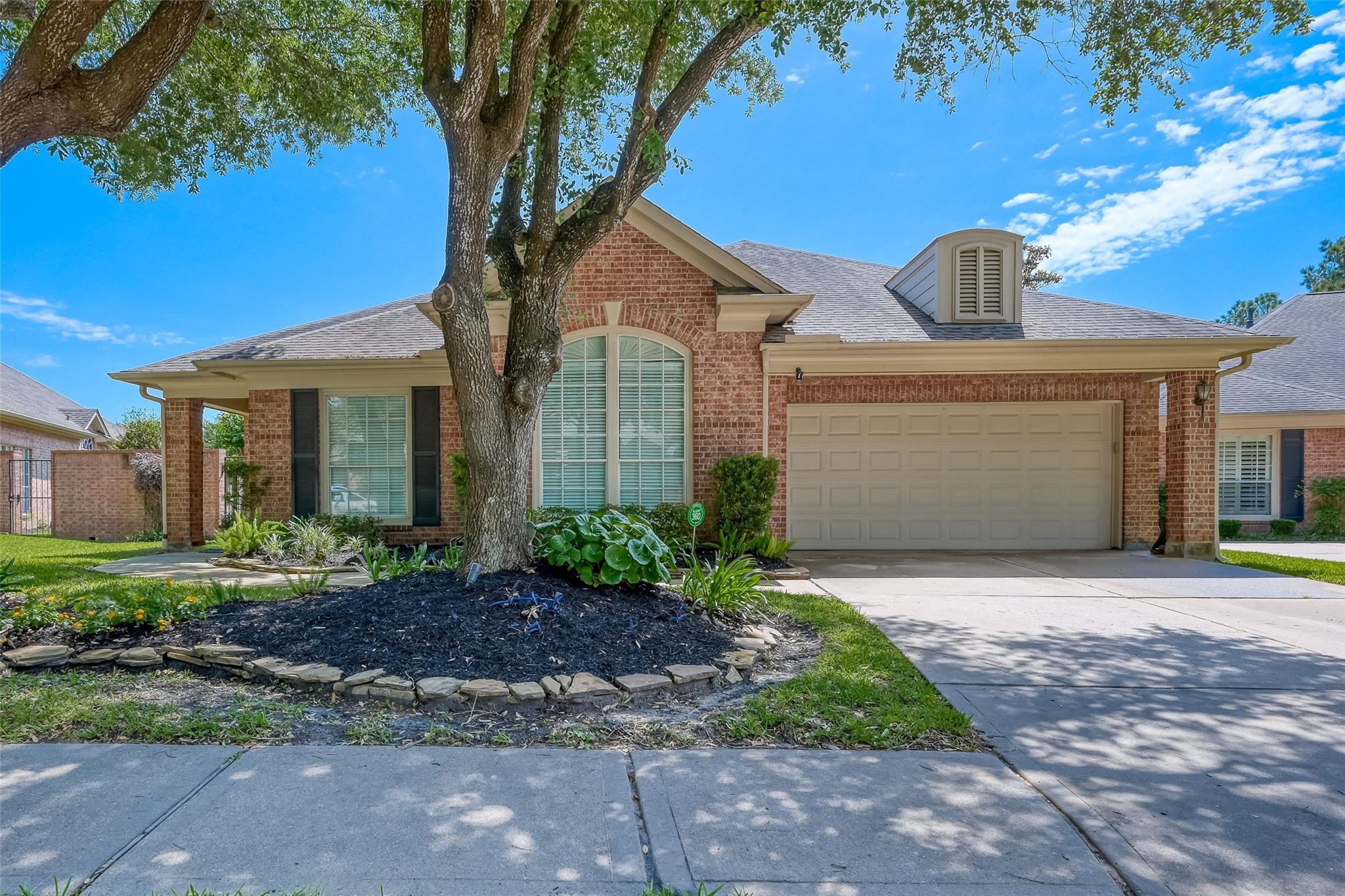 2511 Colby Bend Drive — photo