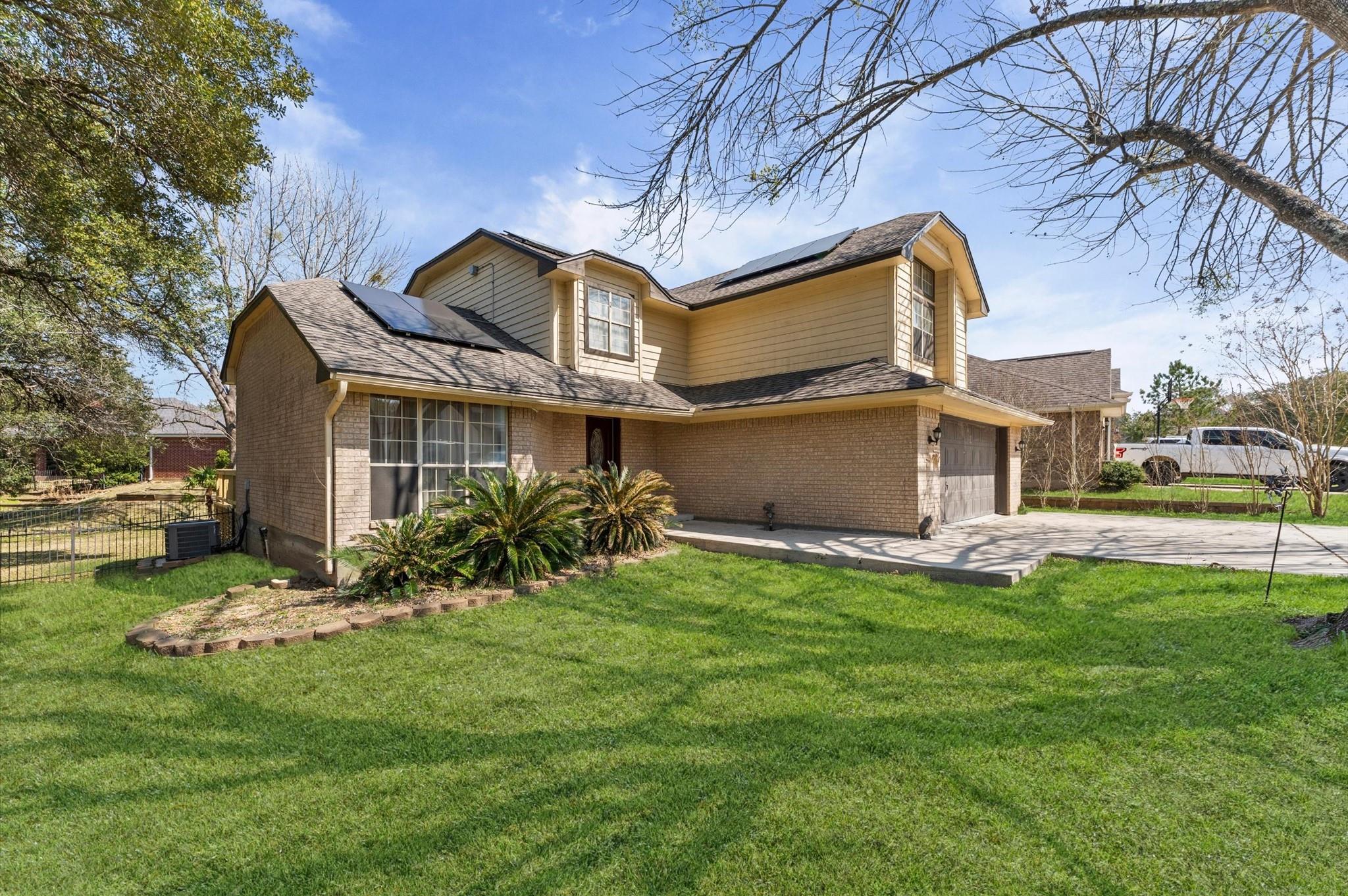 228 April Waters Drive W — photo