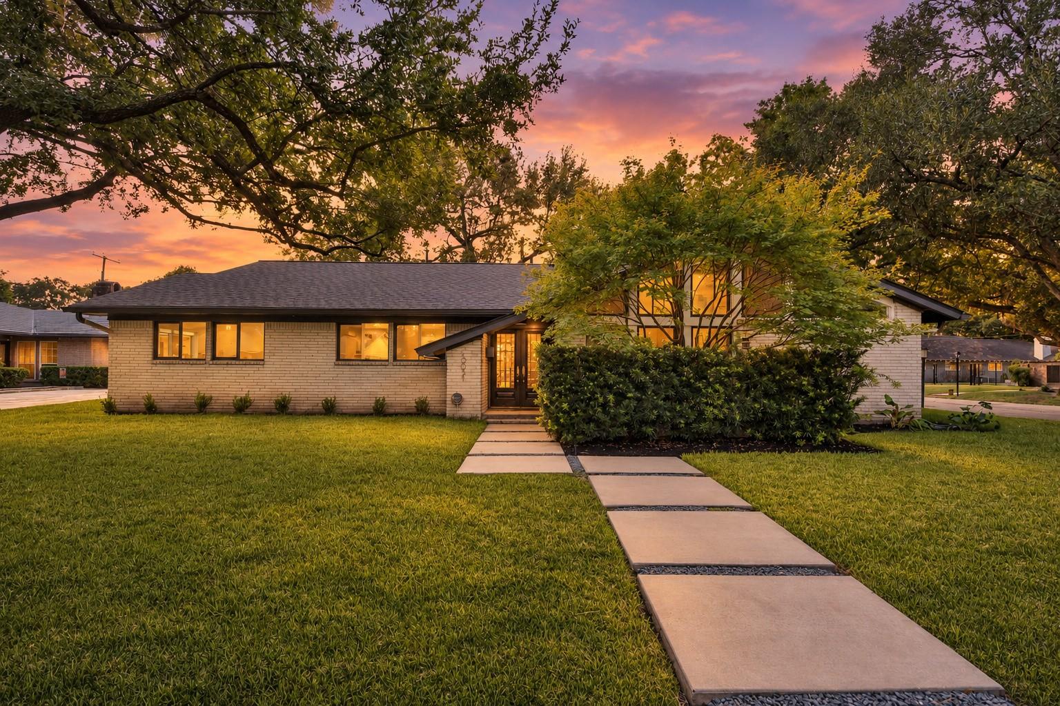 10051 Wickersham Lane — photo