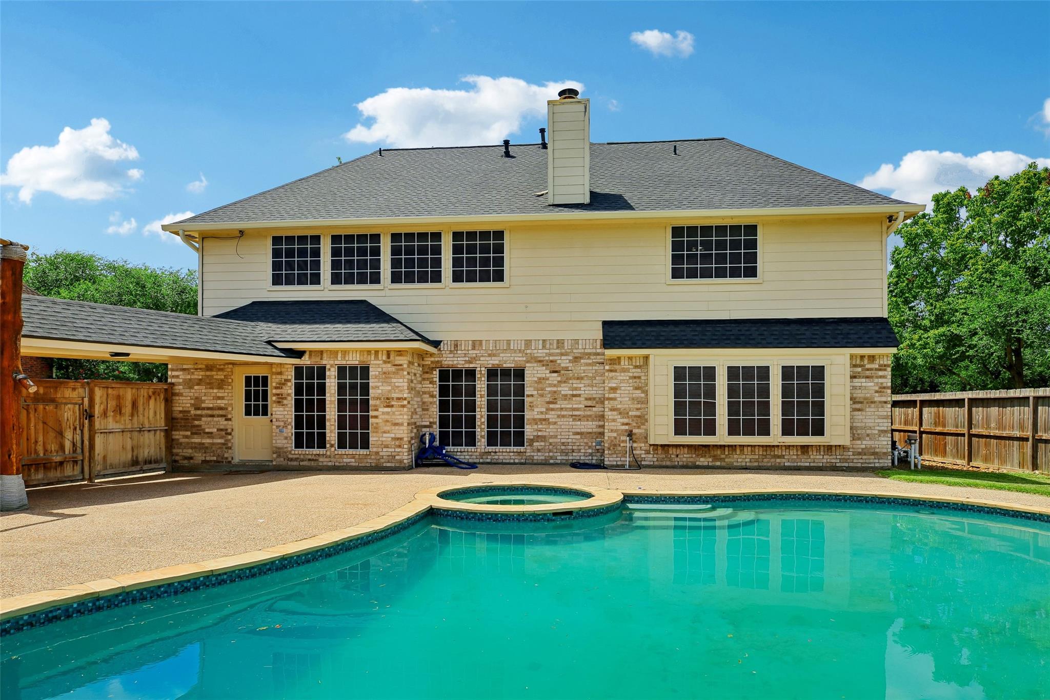 1207 Peregrine Drive — photo