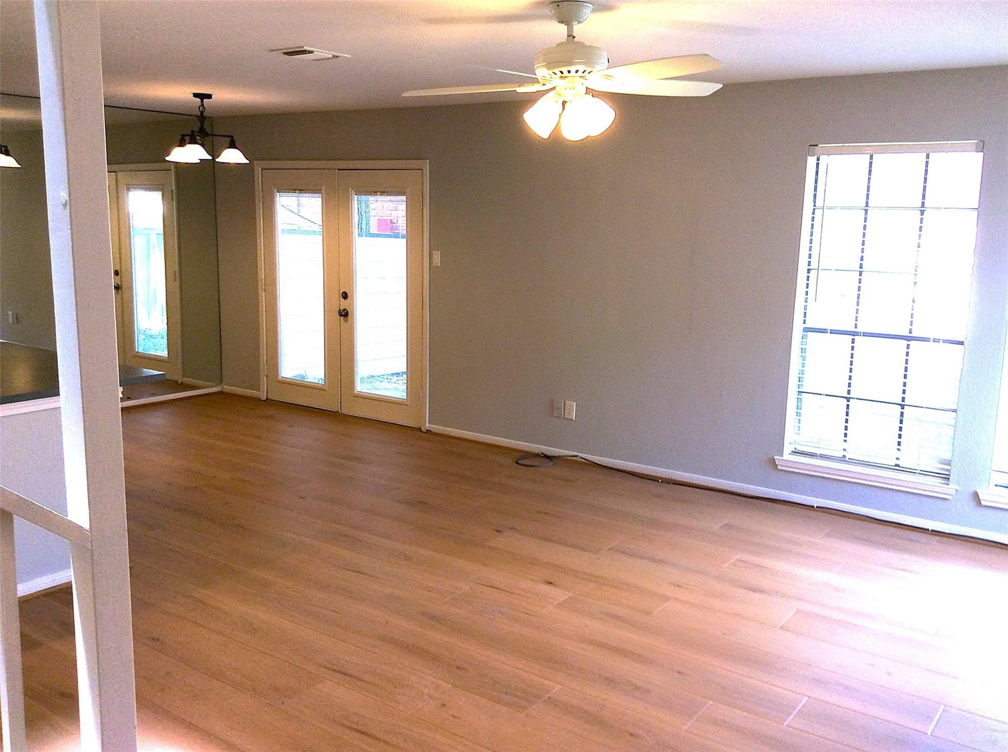 2211 S Kirkwood Road #22 — photo