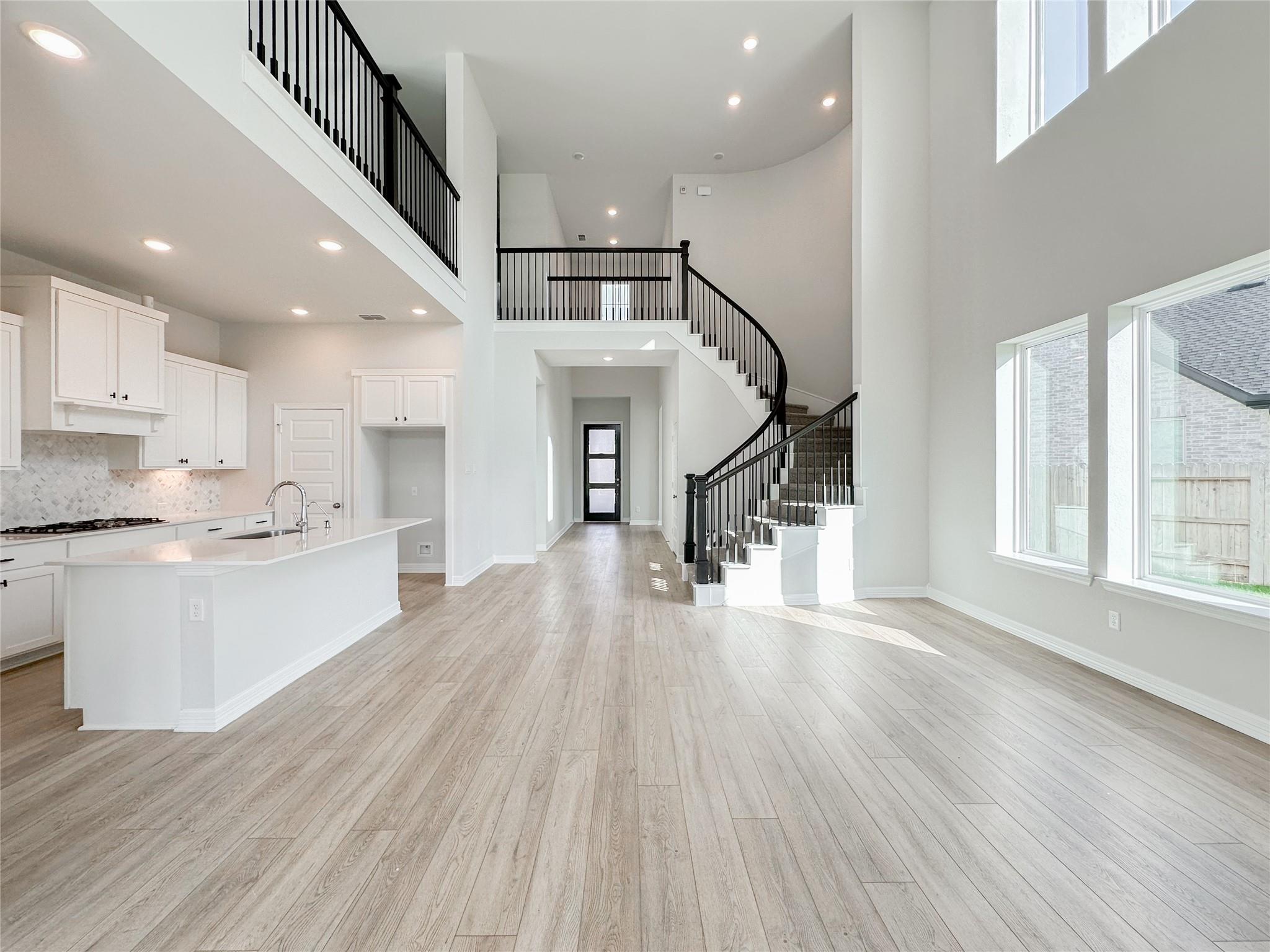 9411 Coleraine Court — photo