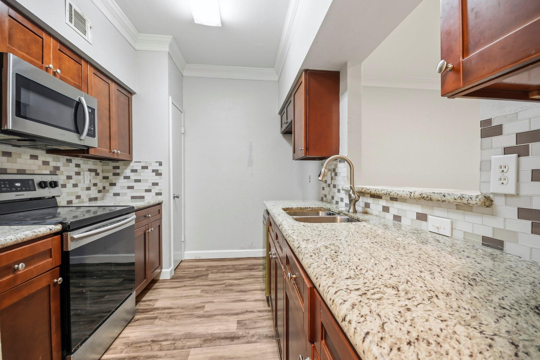 3800 Tanglewilde Street #108 — photo