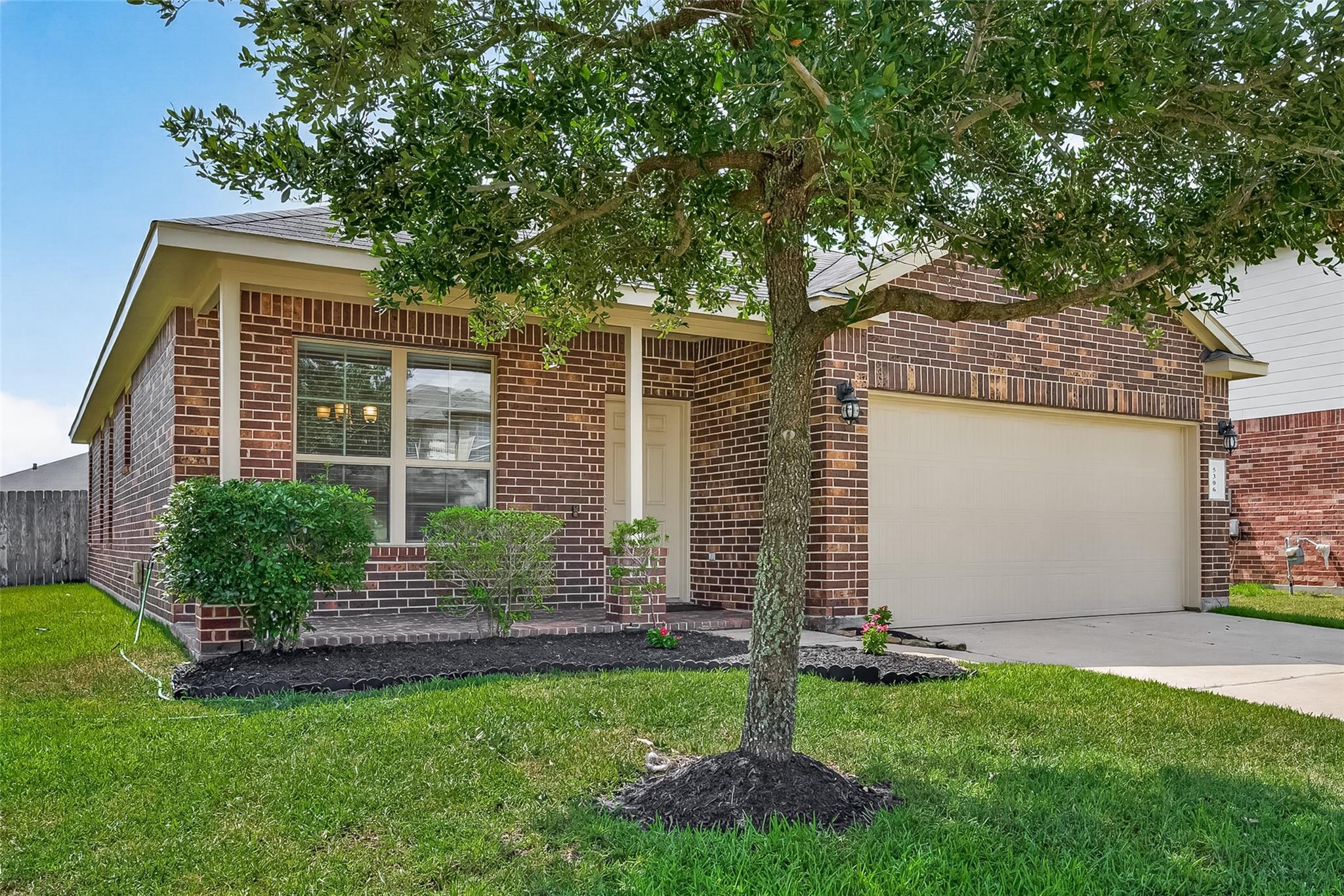 5306 Little Jasmine Way — photo