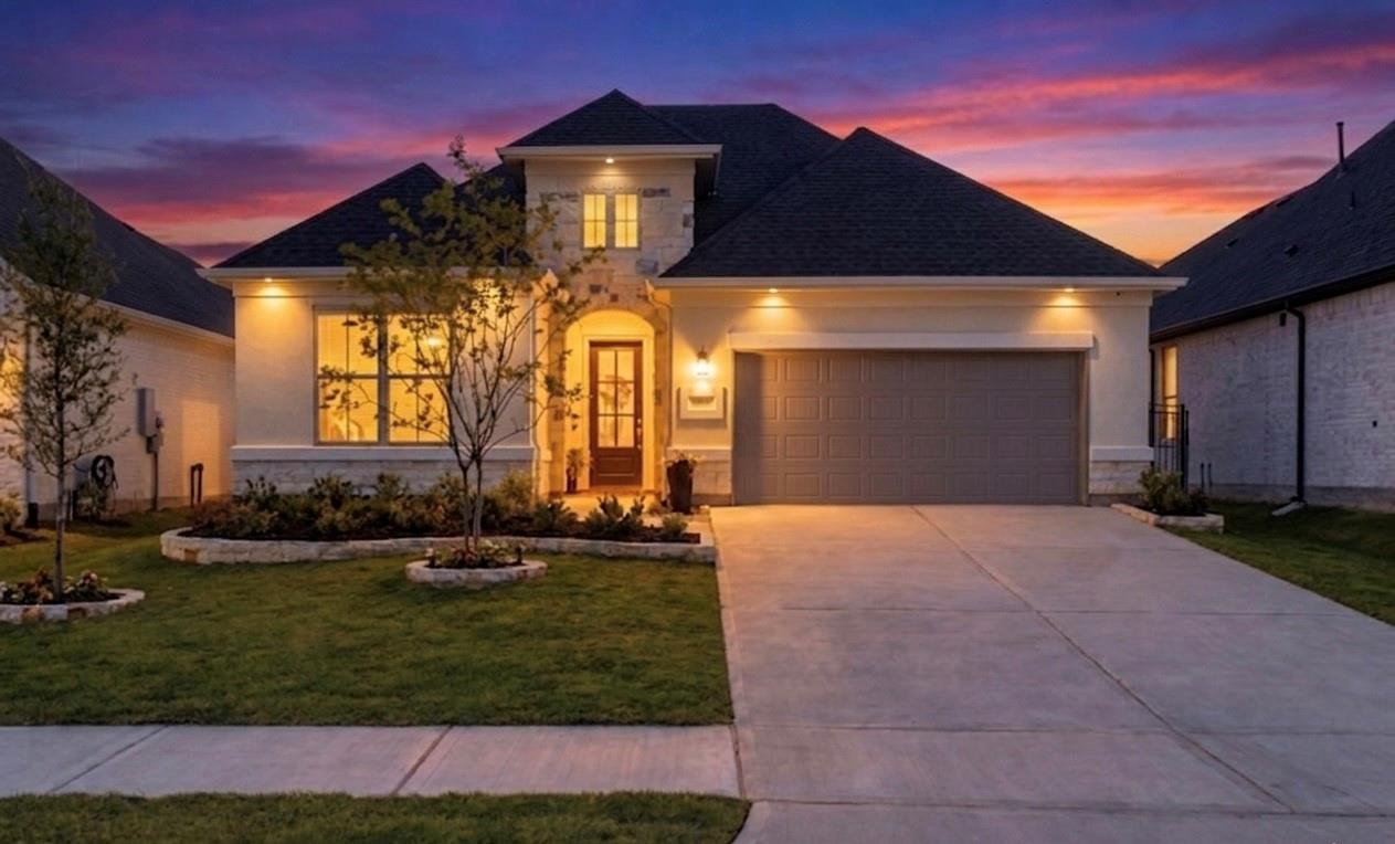 7130 Carriage Light Drive — photo