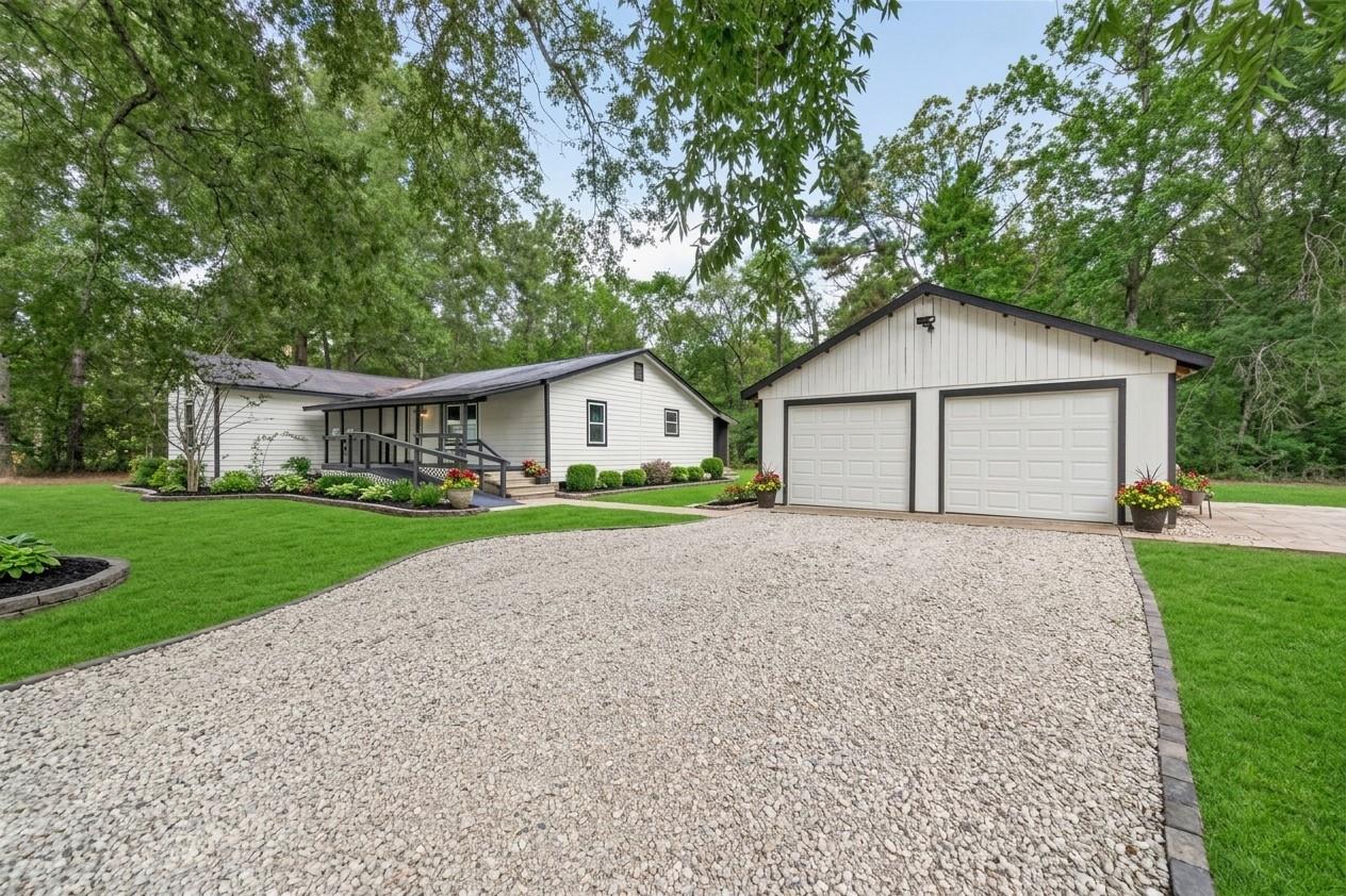 17073 Oak Grove Ln — photo