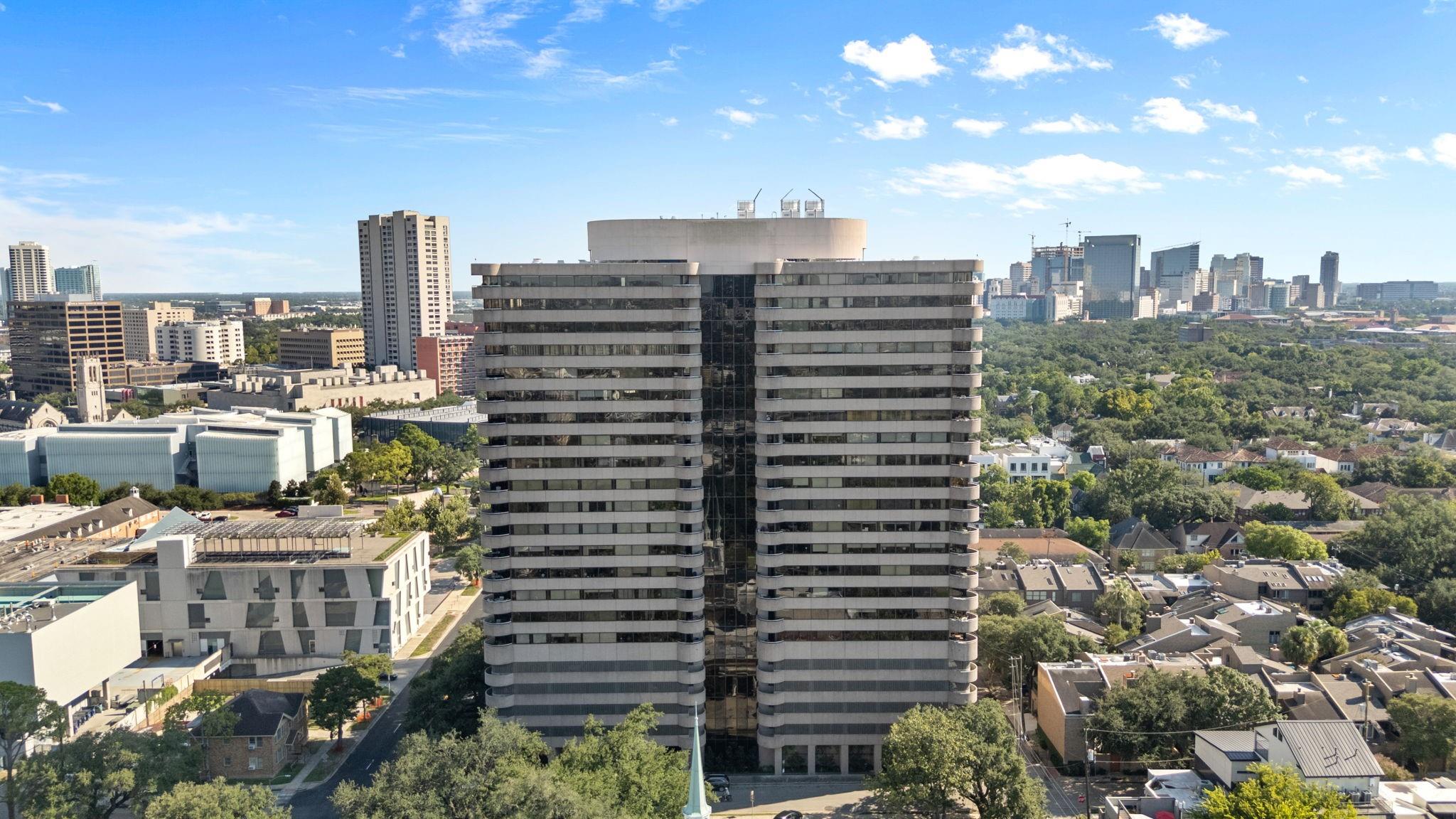 5000 Montrose Boulevard #16B — photo