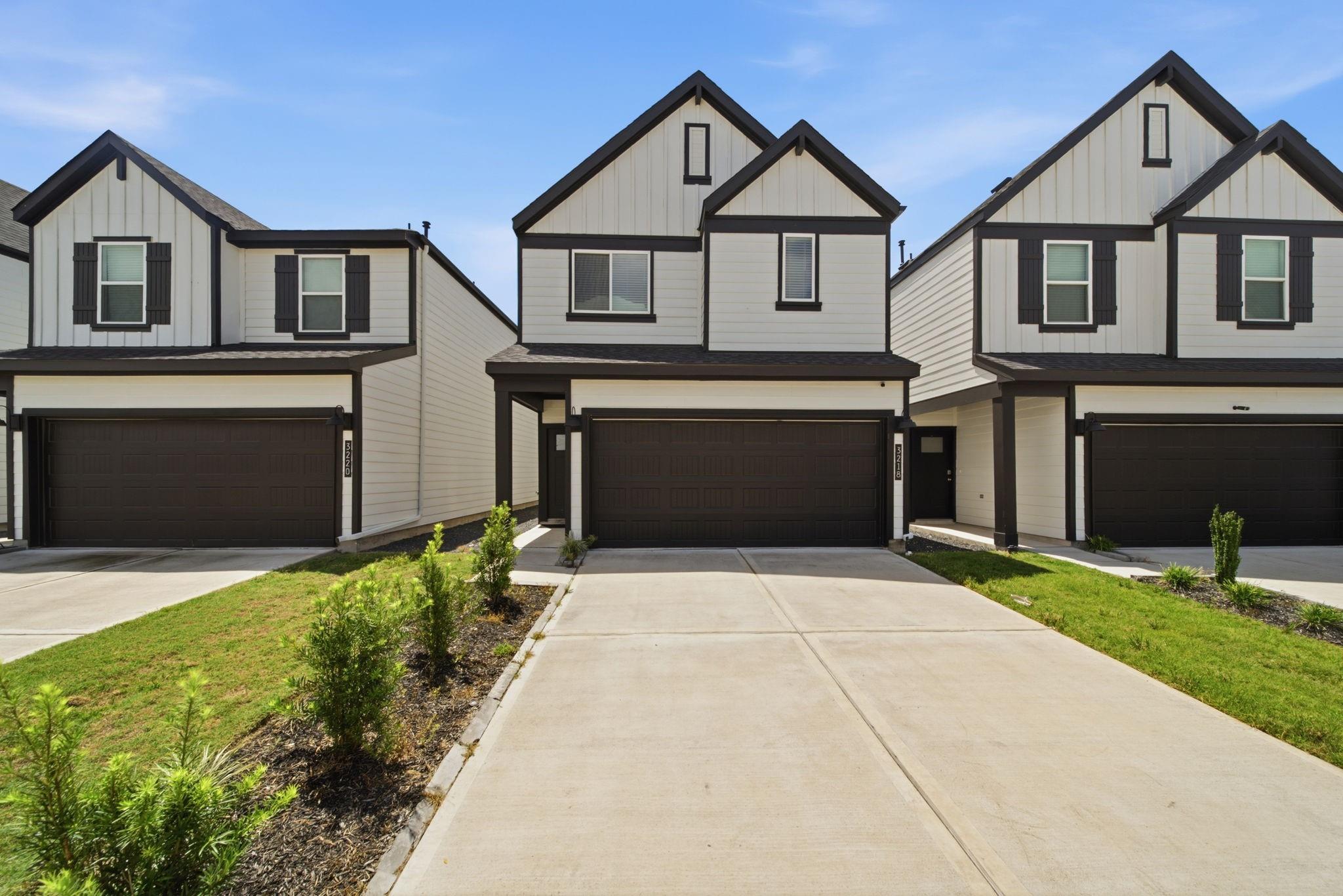 3218 Crown Gate Drive — photo