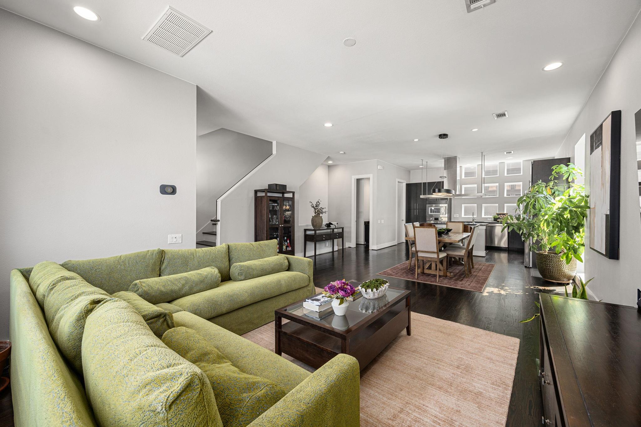 1232 W 24th Street #H — photo