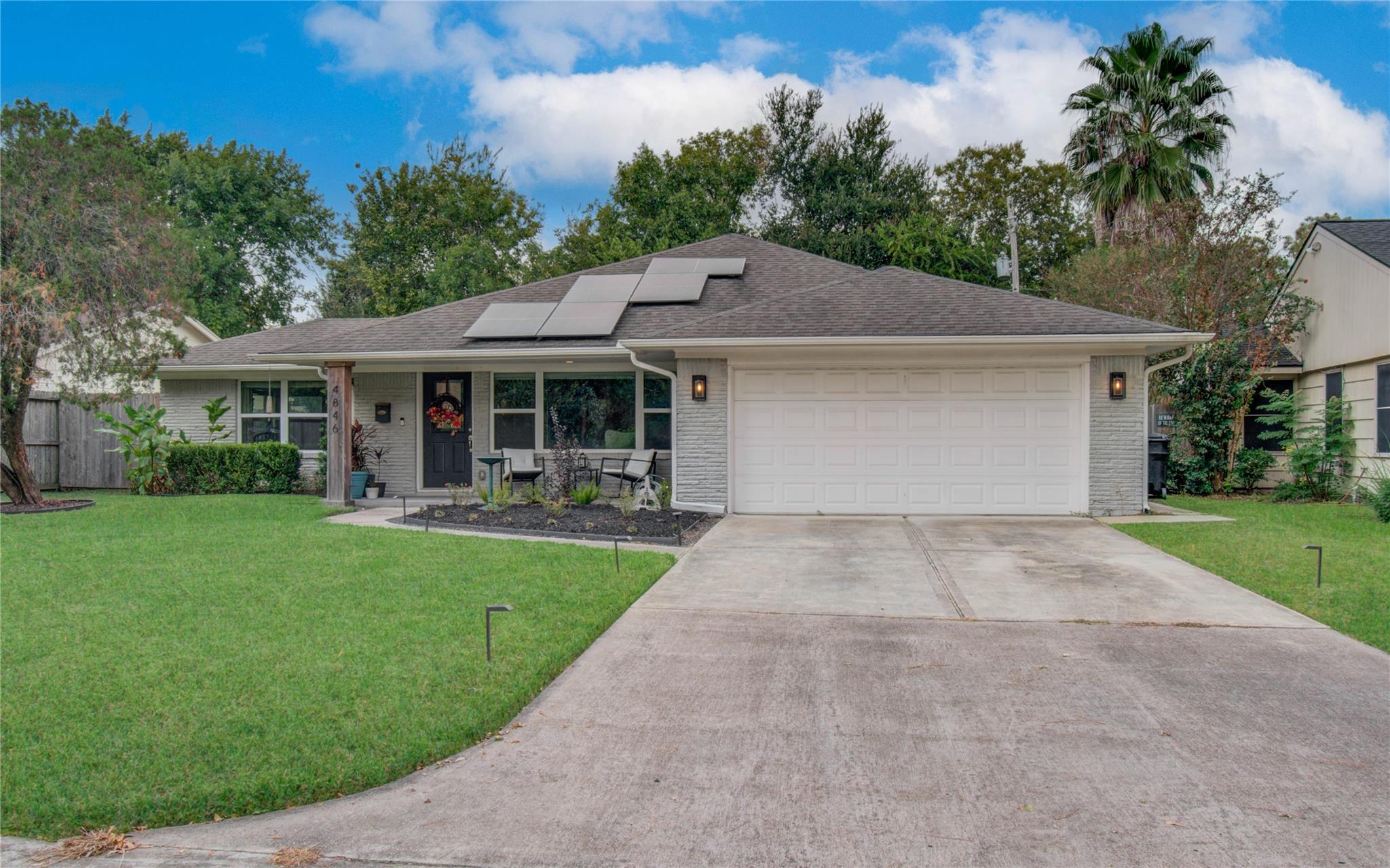4846 Creekbend Drive — photo