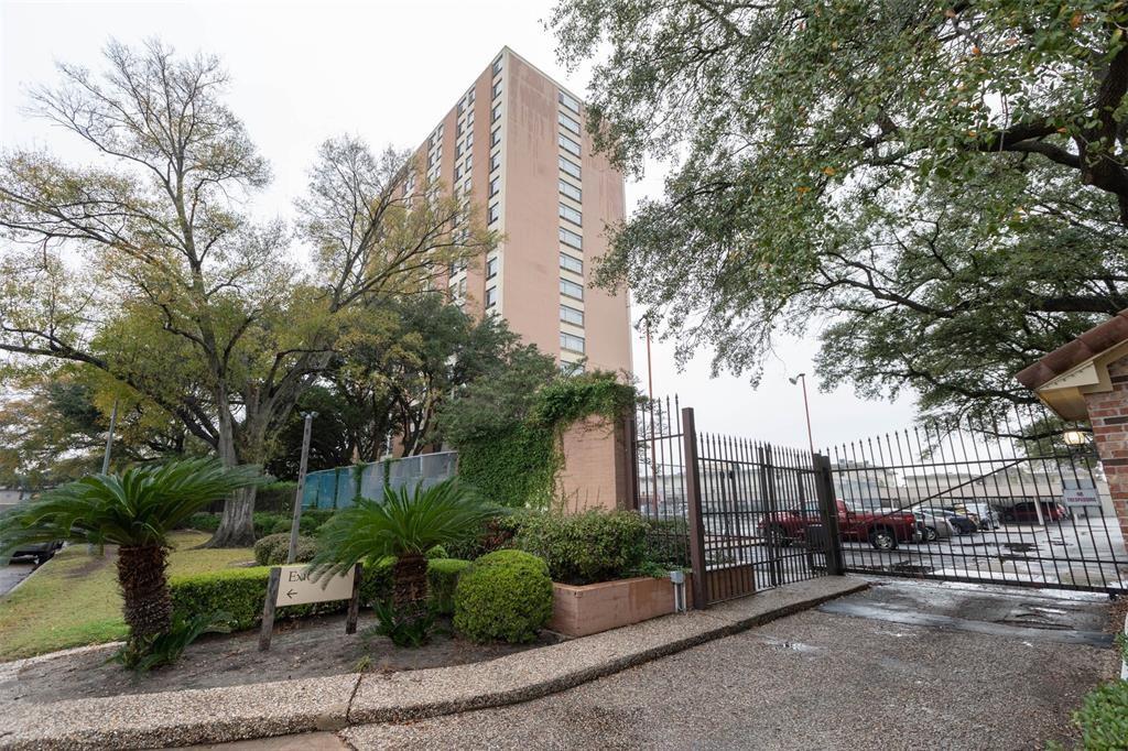 7520 Hornwood Drive #808 — photo