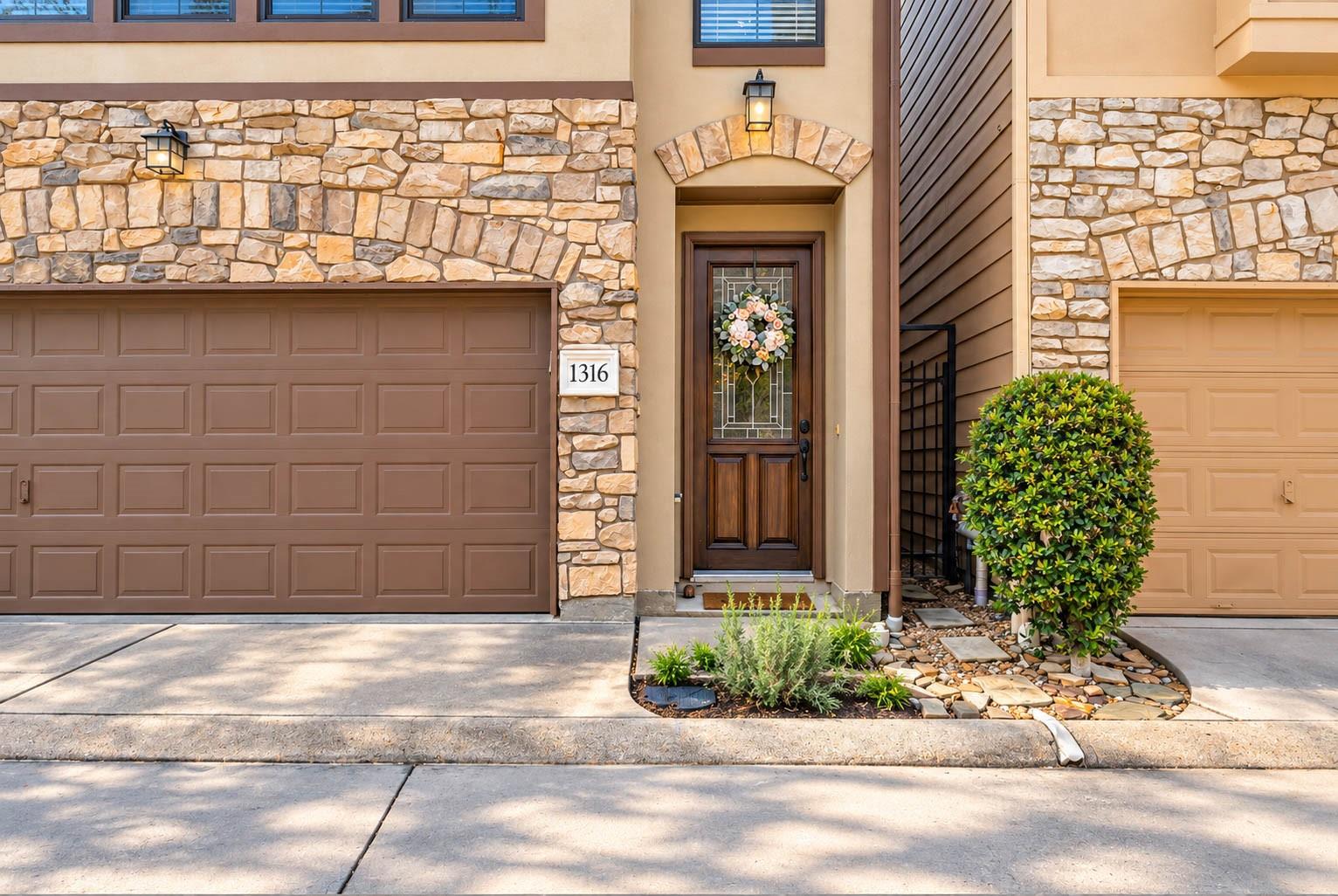 1316 Studer Street, Houston, TX 77007 | Realty.com