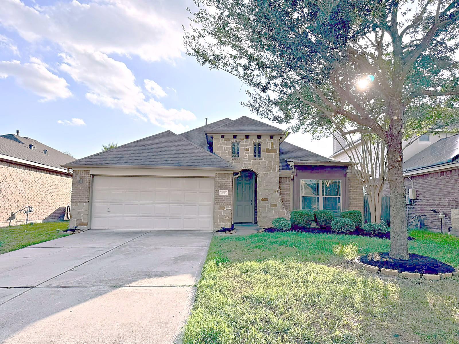 18515 Royal Mist Ln — photo