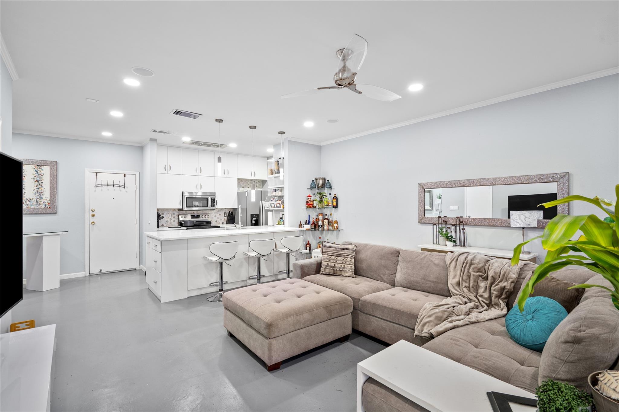 9850 Pagewood Lane #1302 — photo