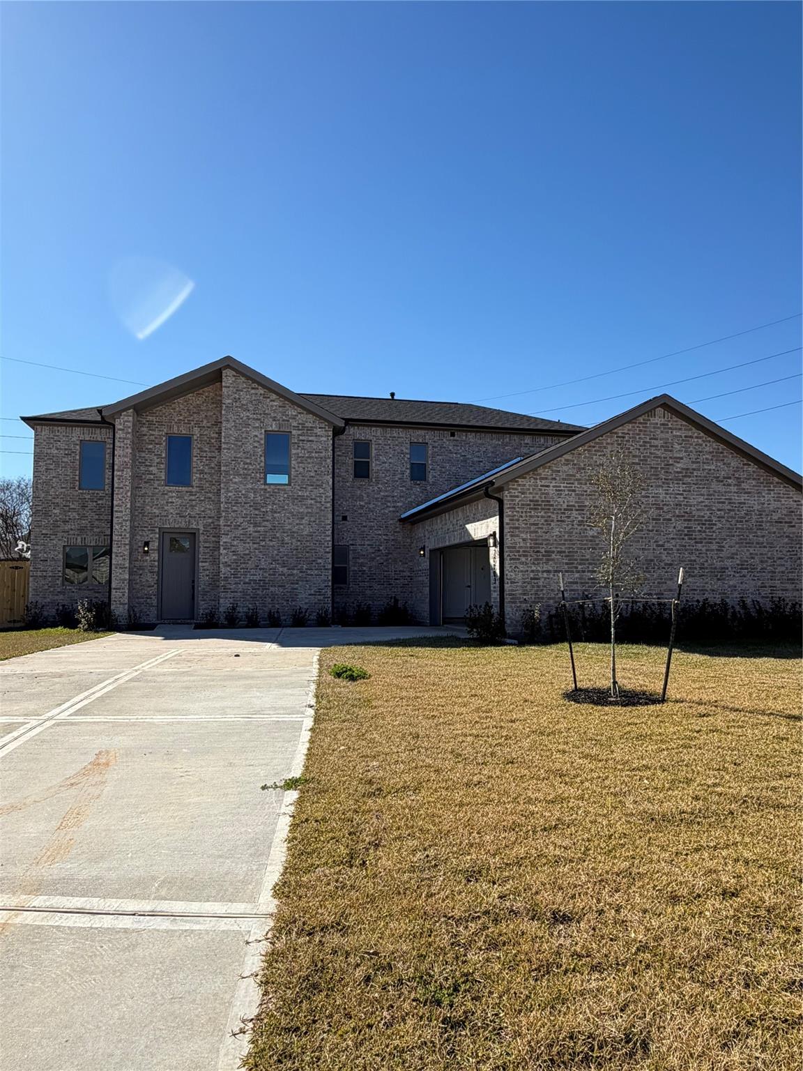 2507 Martinas Ct — photo