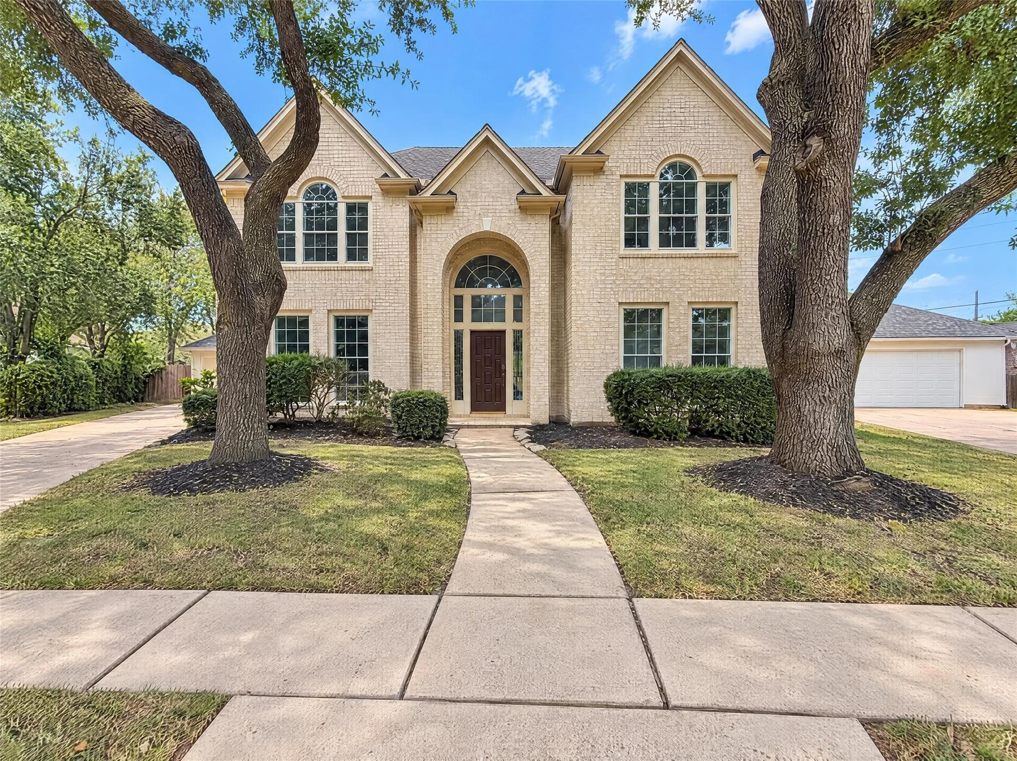3407 Woodbine Place — photo