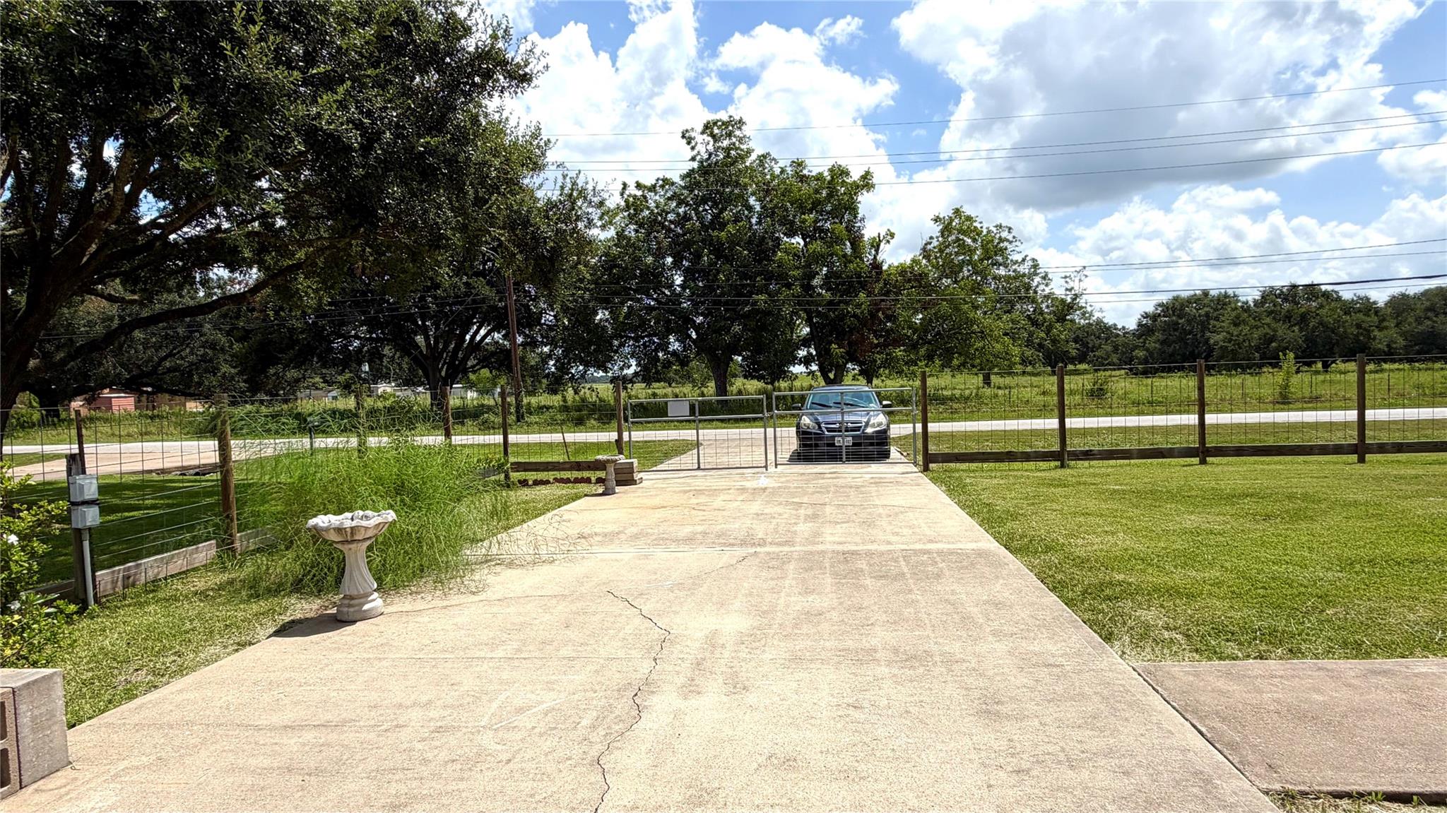 396 Newcom Lane, Sealy, TX 77474 — photo 3