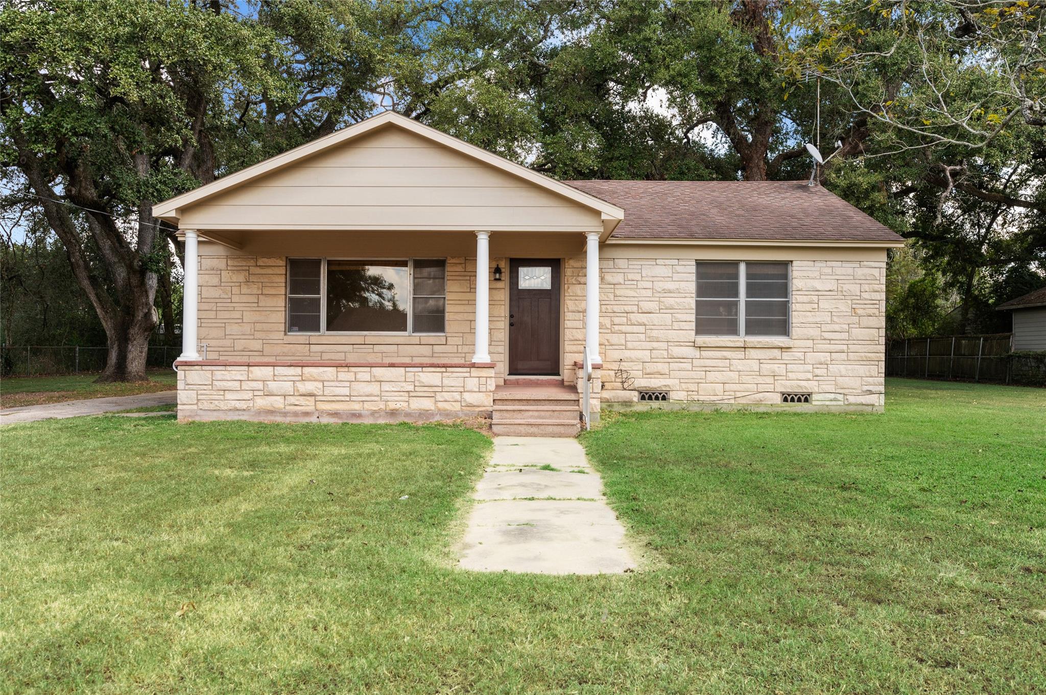 940 Hardeman Street — photo
