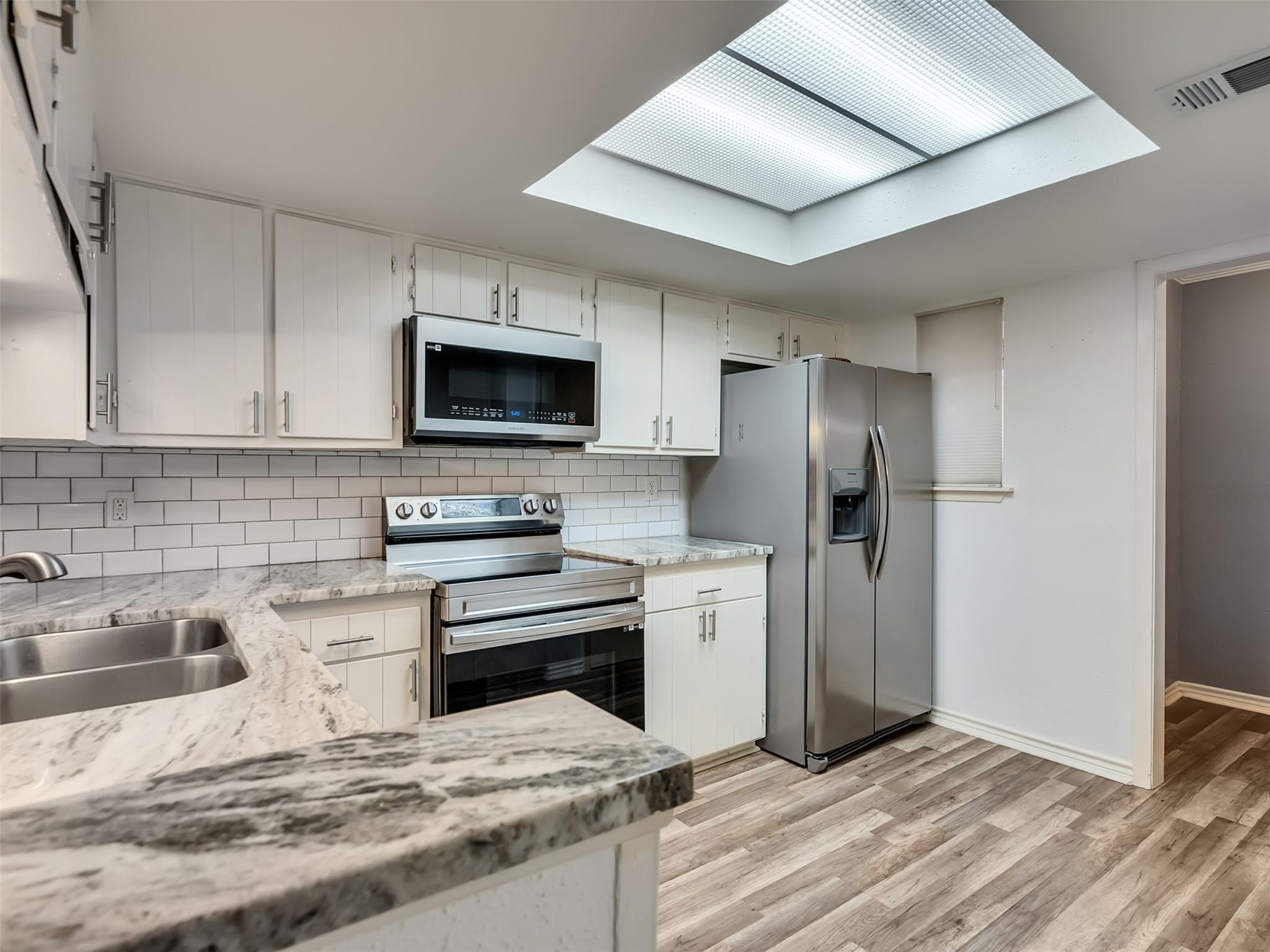 5005 Georgi Lane #194 — photo