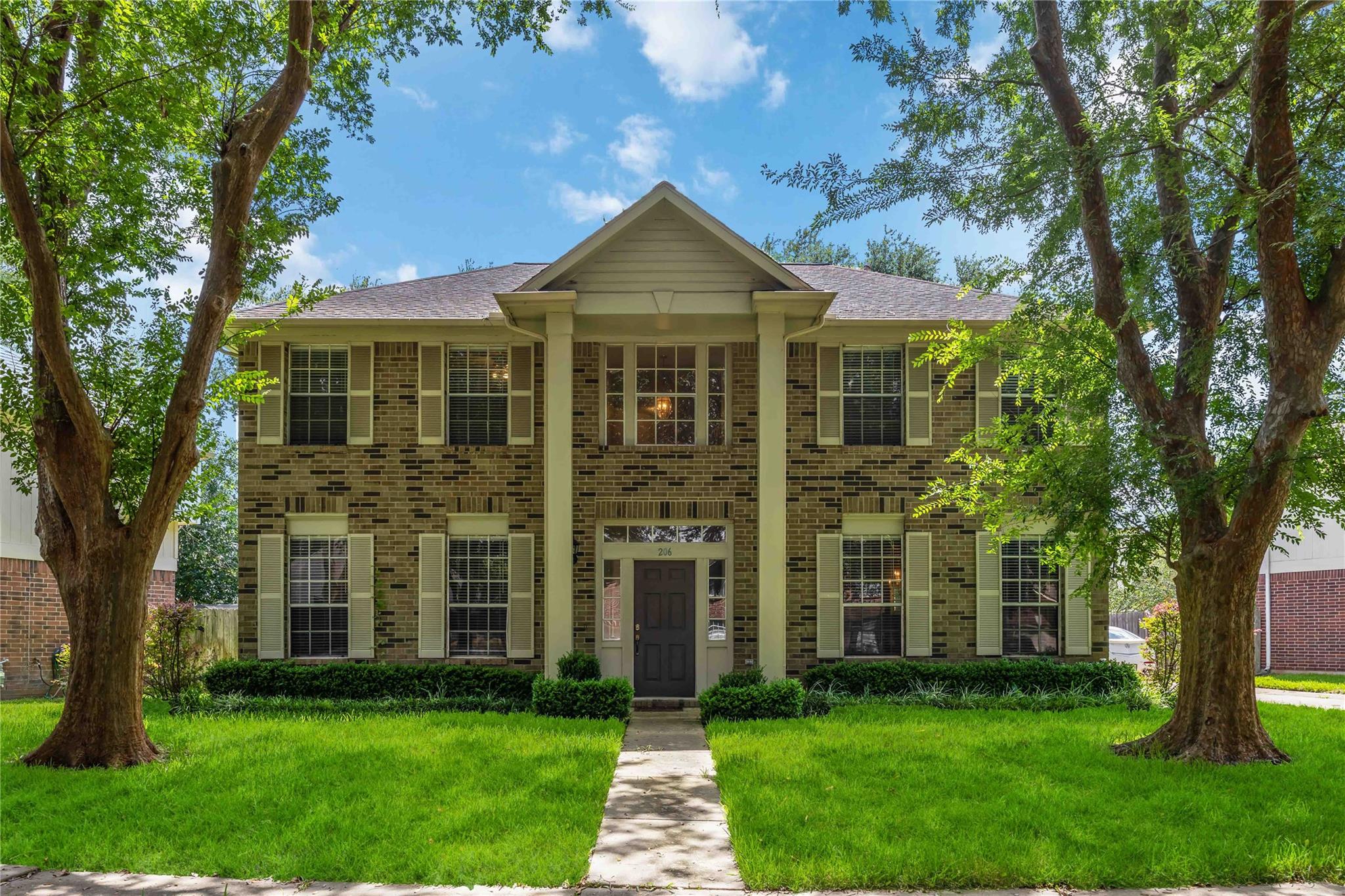 206 Scarlet Maple Drive — photo
