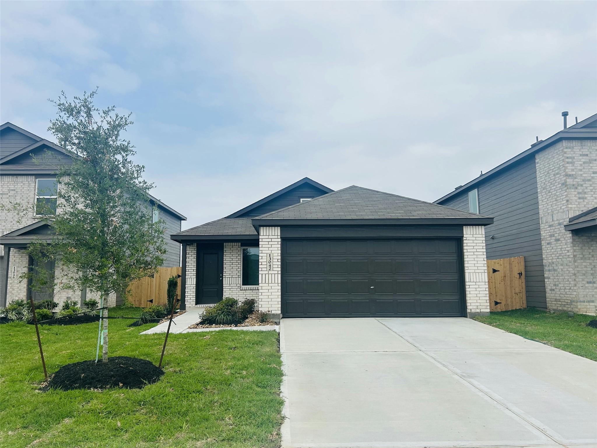 12851 Shaily Faith Court — photo