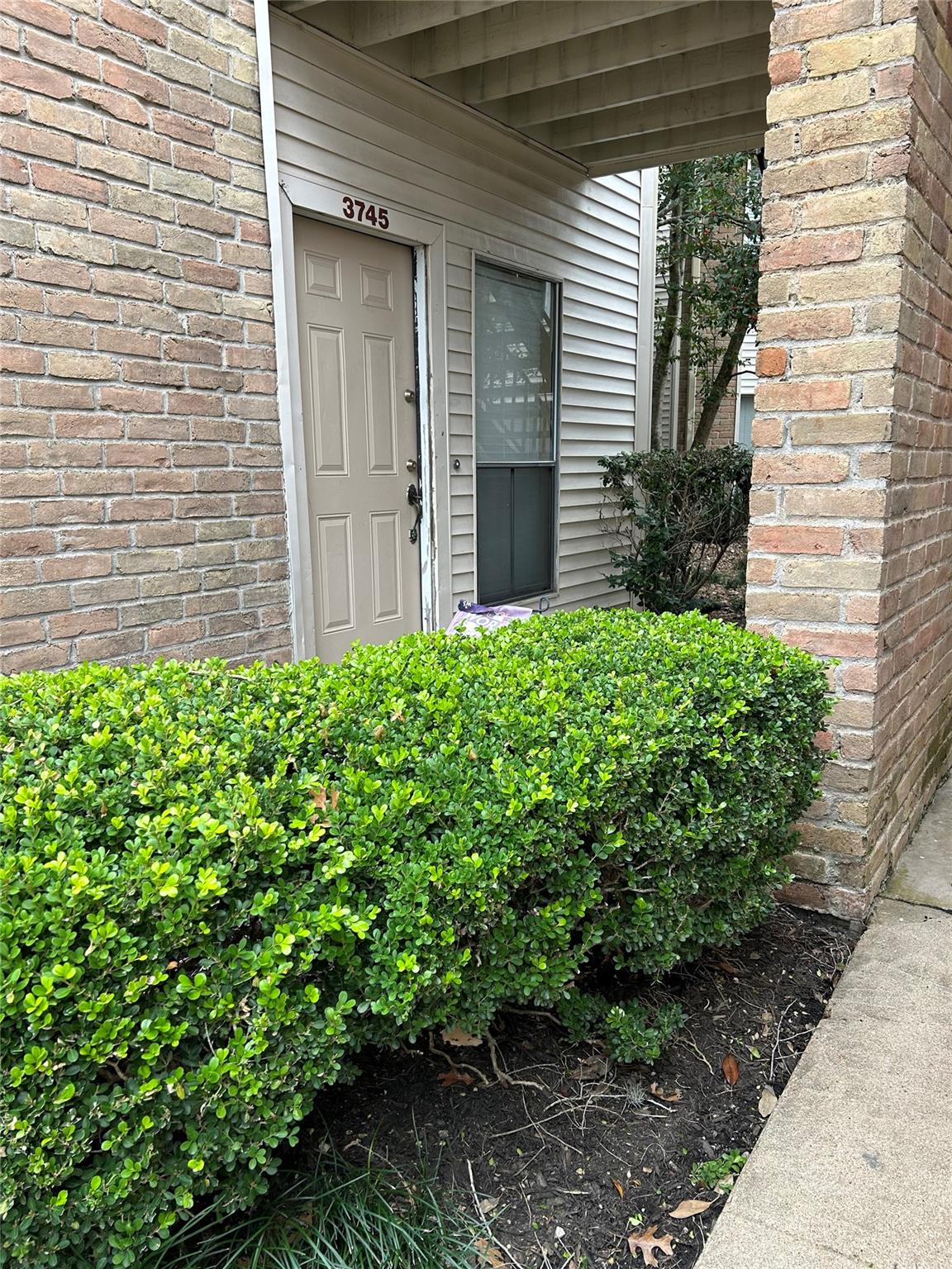 3745 Thistlemont Drive — photo