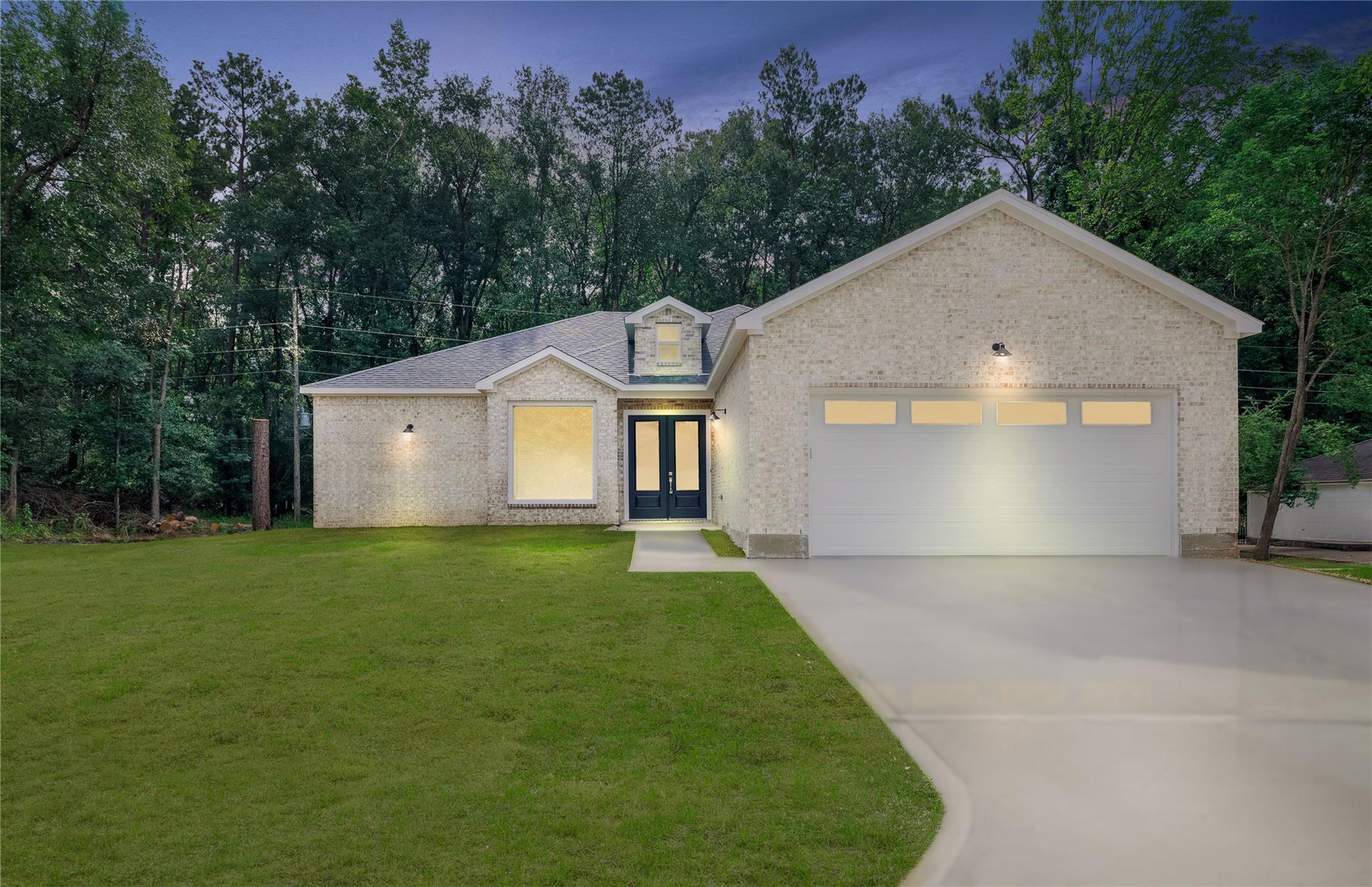 1049 Broadmoor Drive — photo