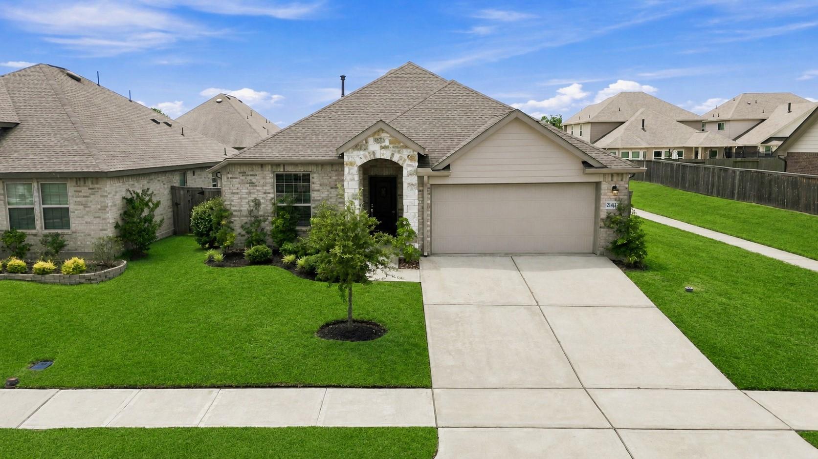 21431 Petherton Drive — photo