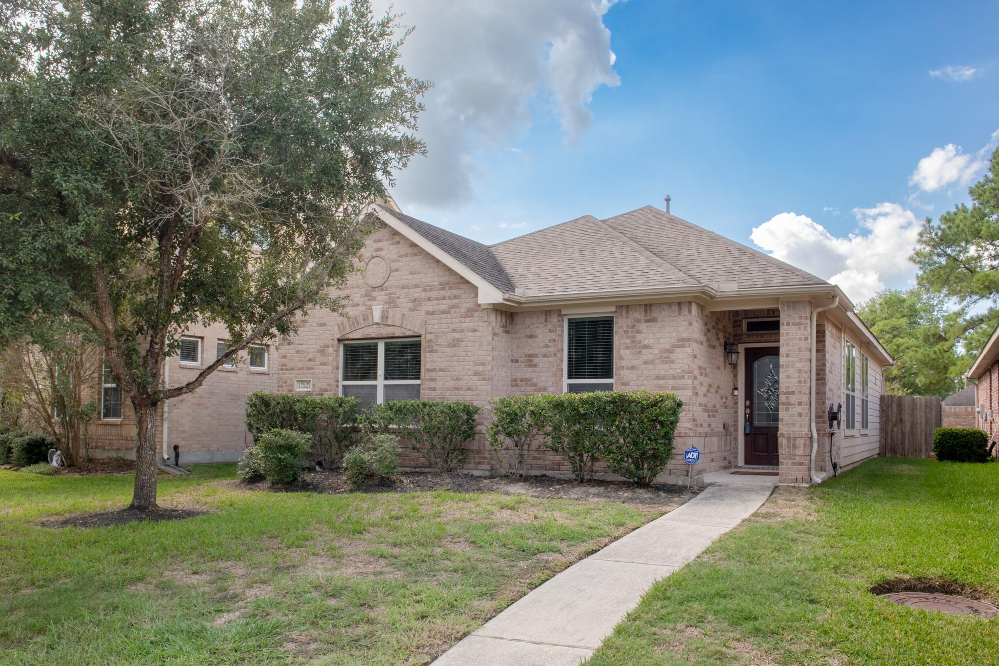 17227 Marquette Point Lane — photo