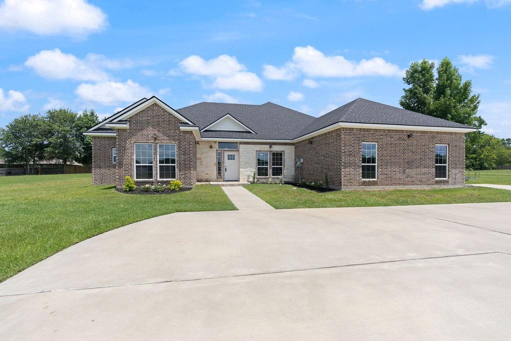 201 Silver Spur Drive — photo
