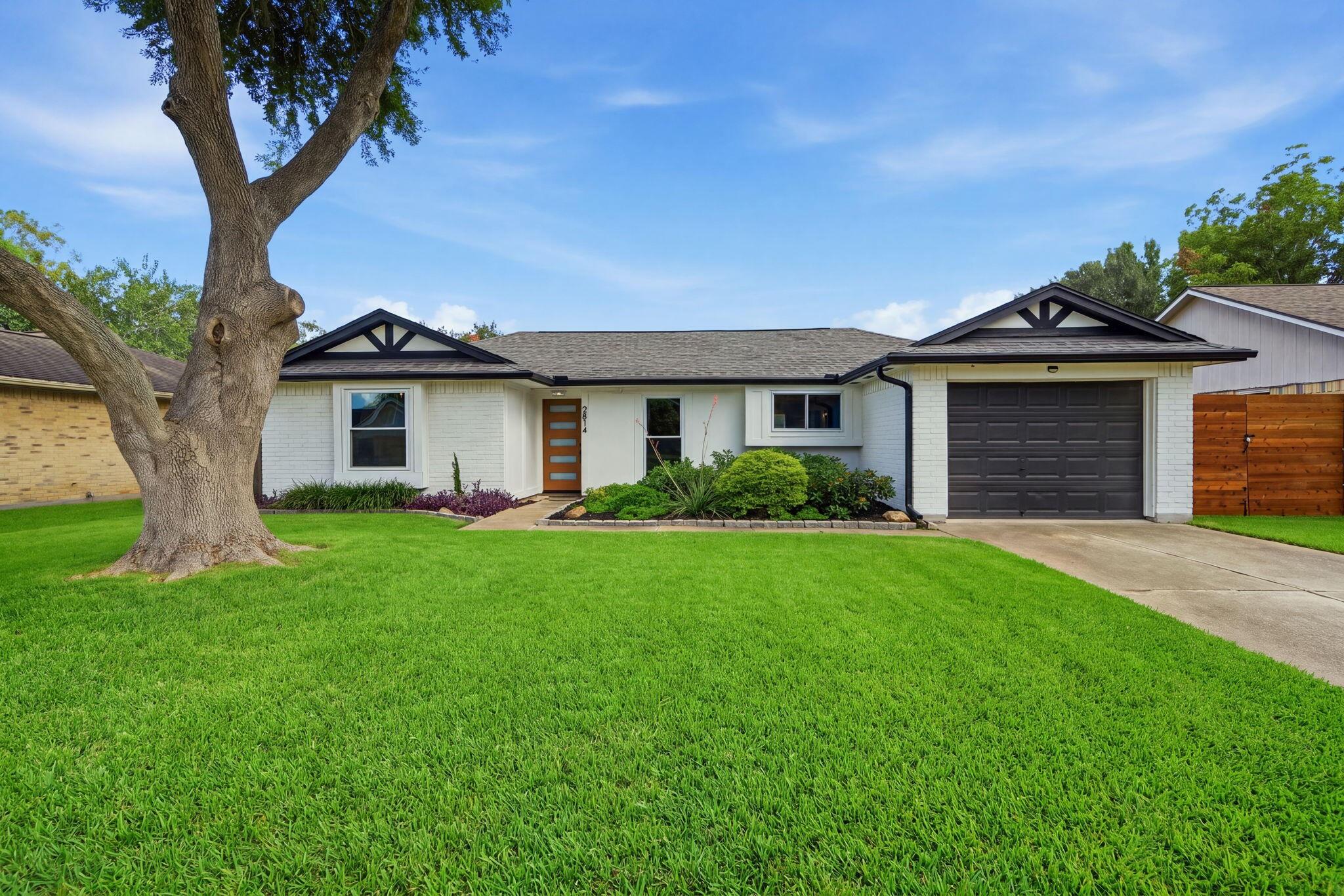 2814 Custer Drive — photo