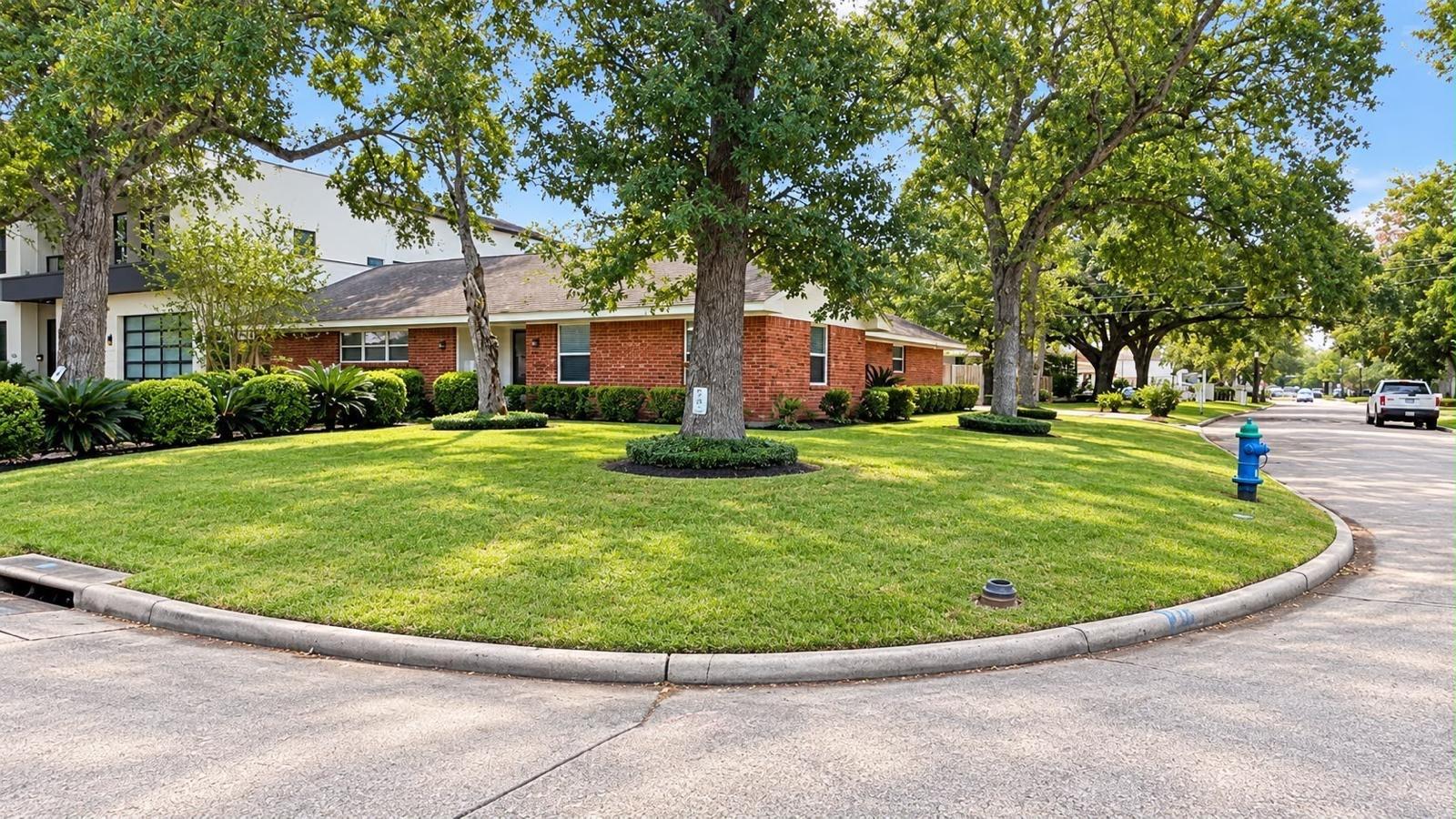 3102 Newcastle Drive — photo