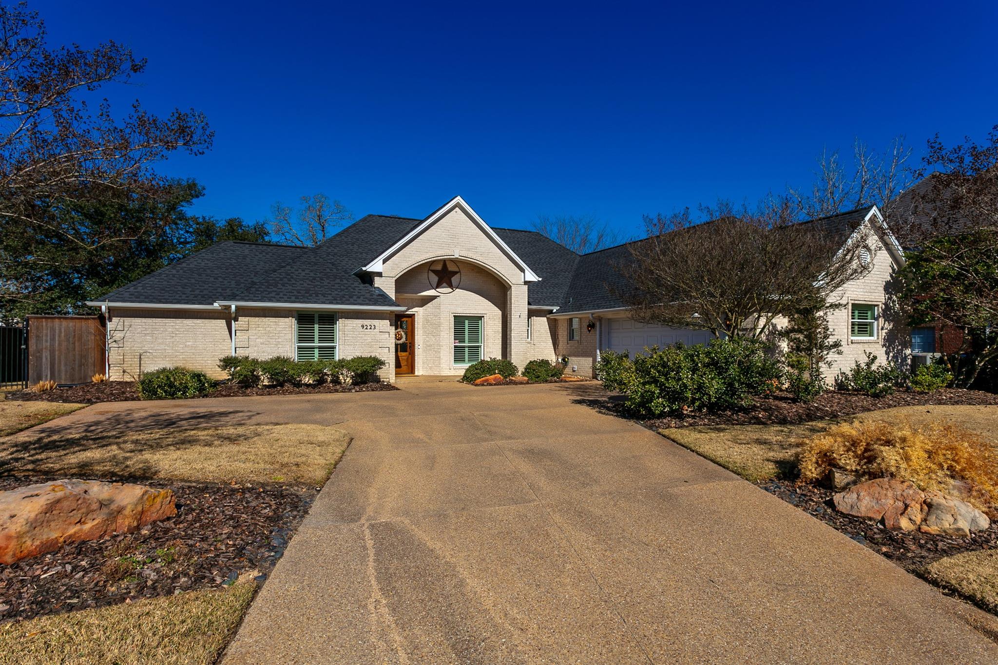9223 Brookwater Circle — photo
