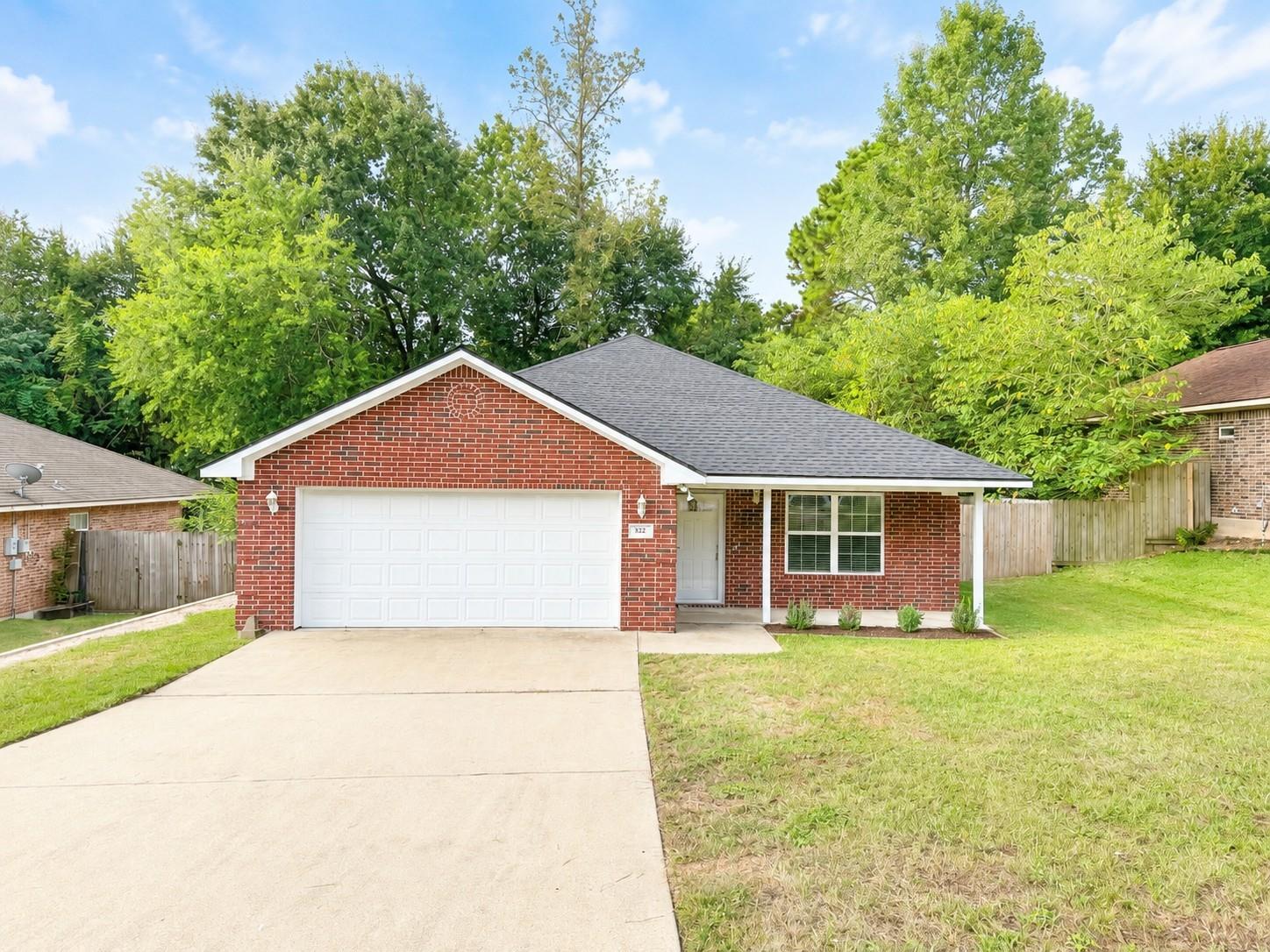 322 Green Leaf Street — photo