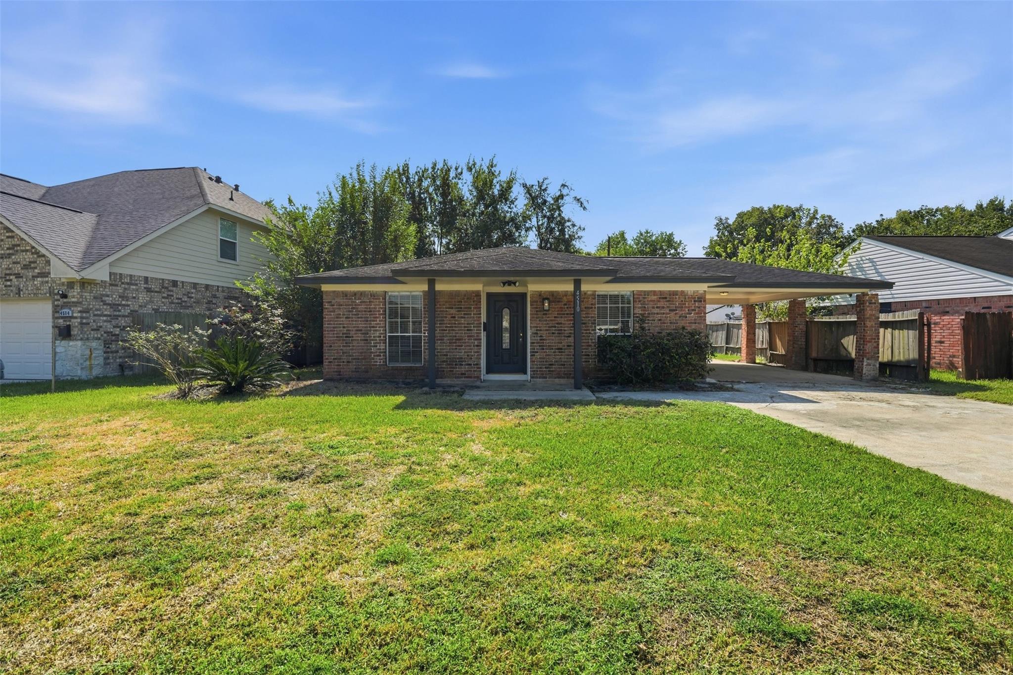4510 Bungalow Lane — photo
