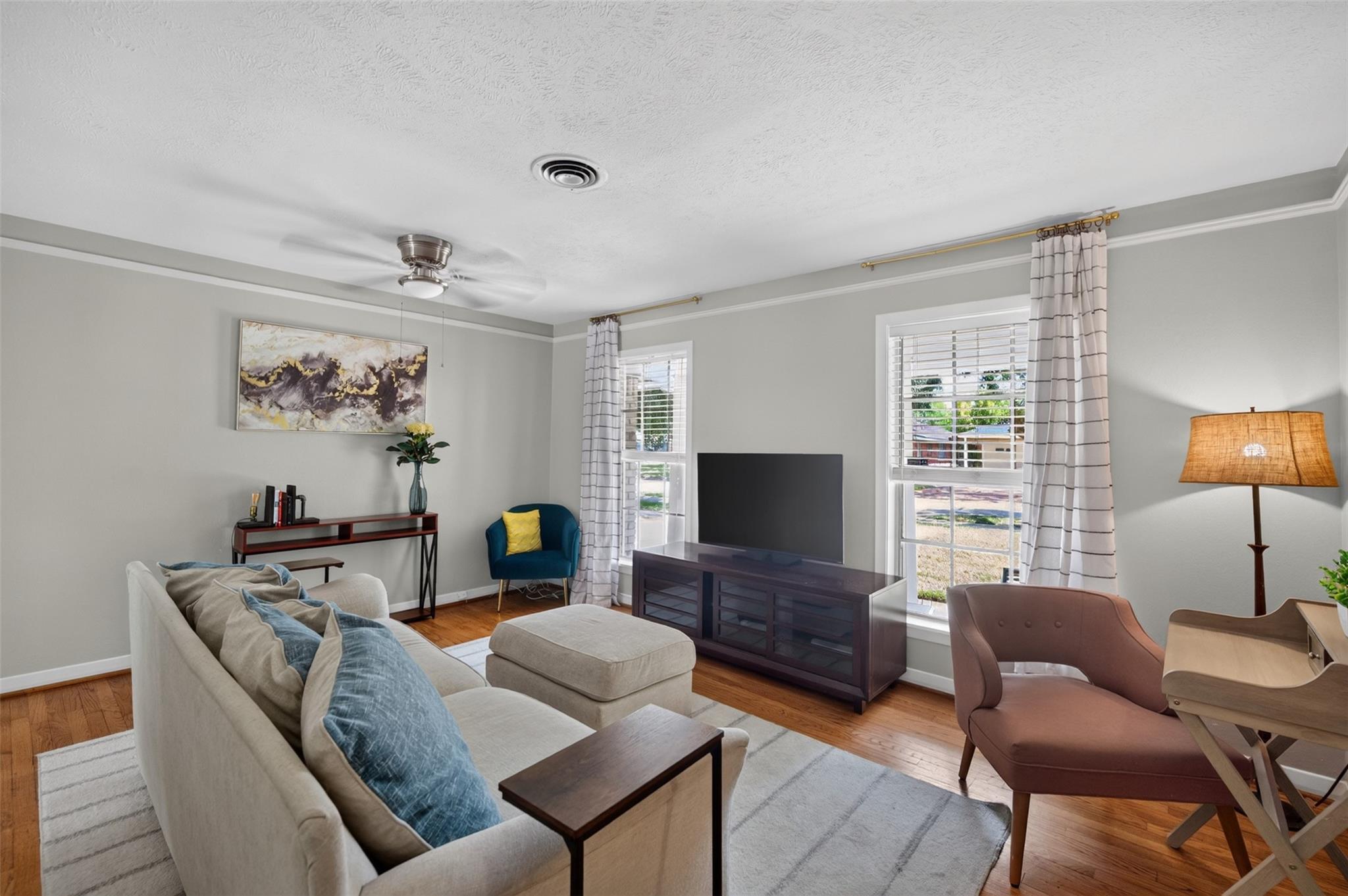 10706 Oasis Drive — photo